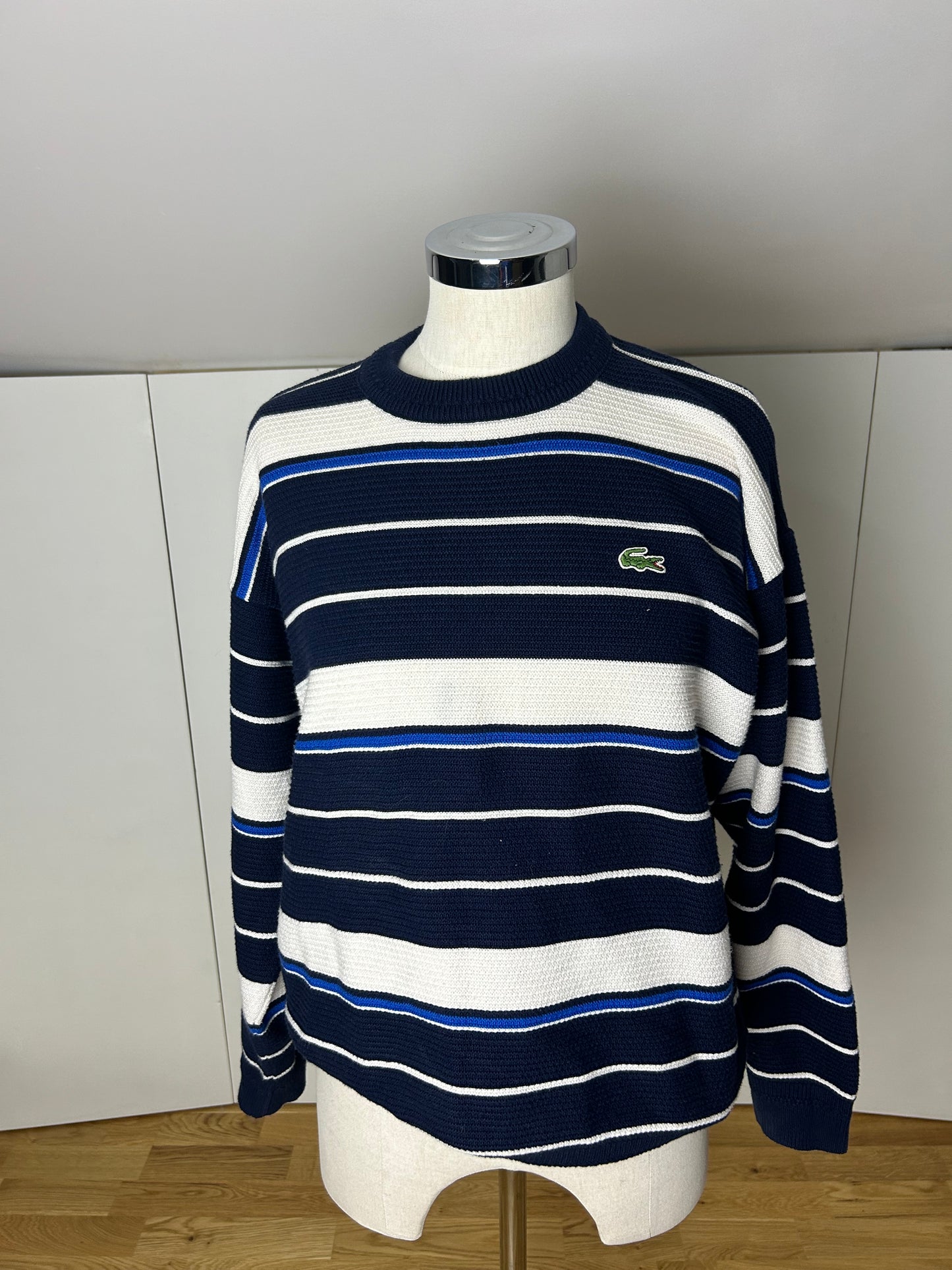 LACOSTE SWEATER (M)