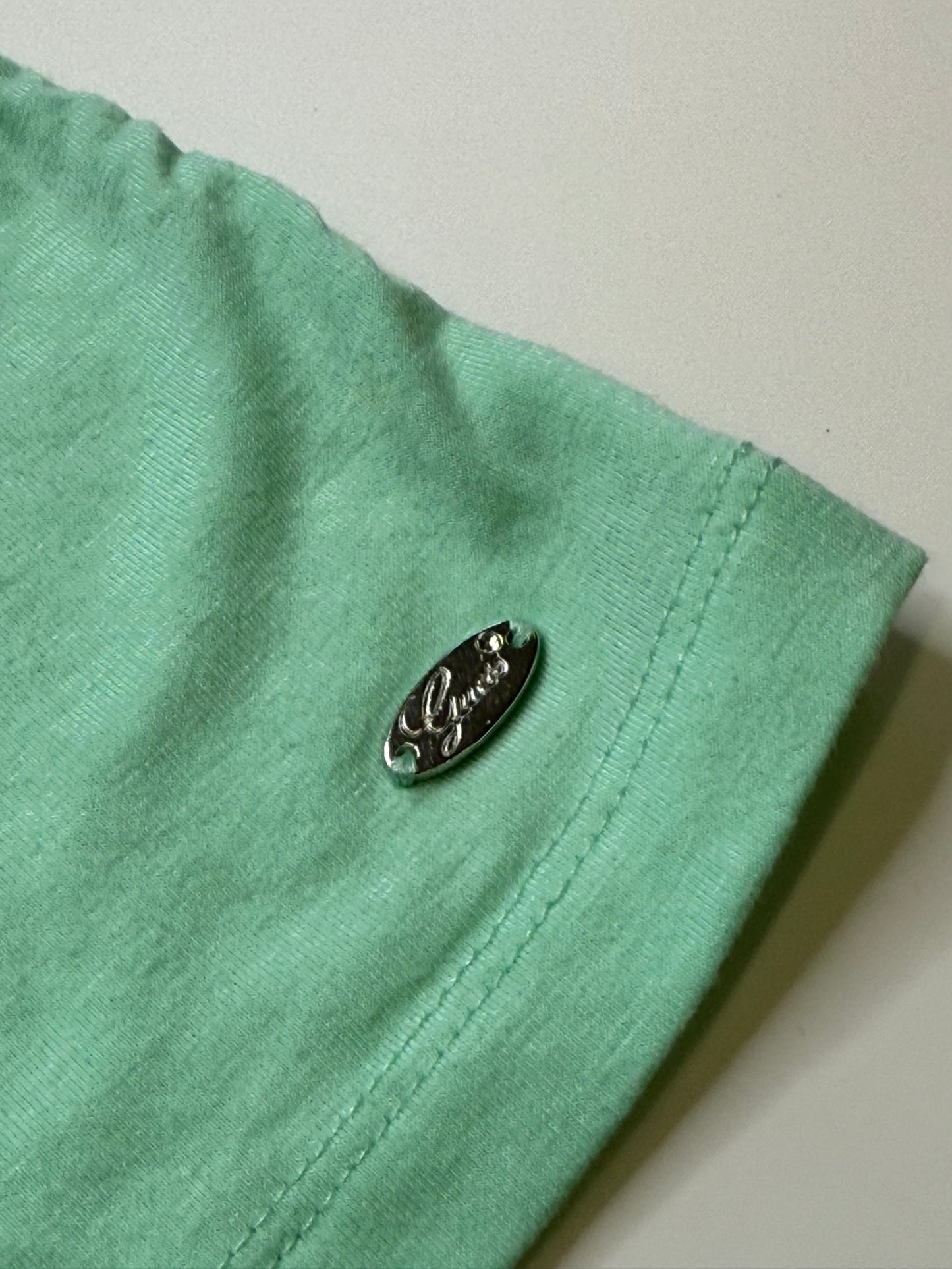 VINTAGE GUESS SHIRT (S)