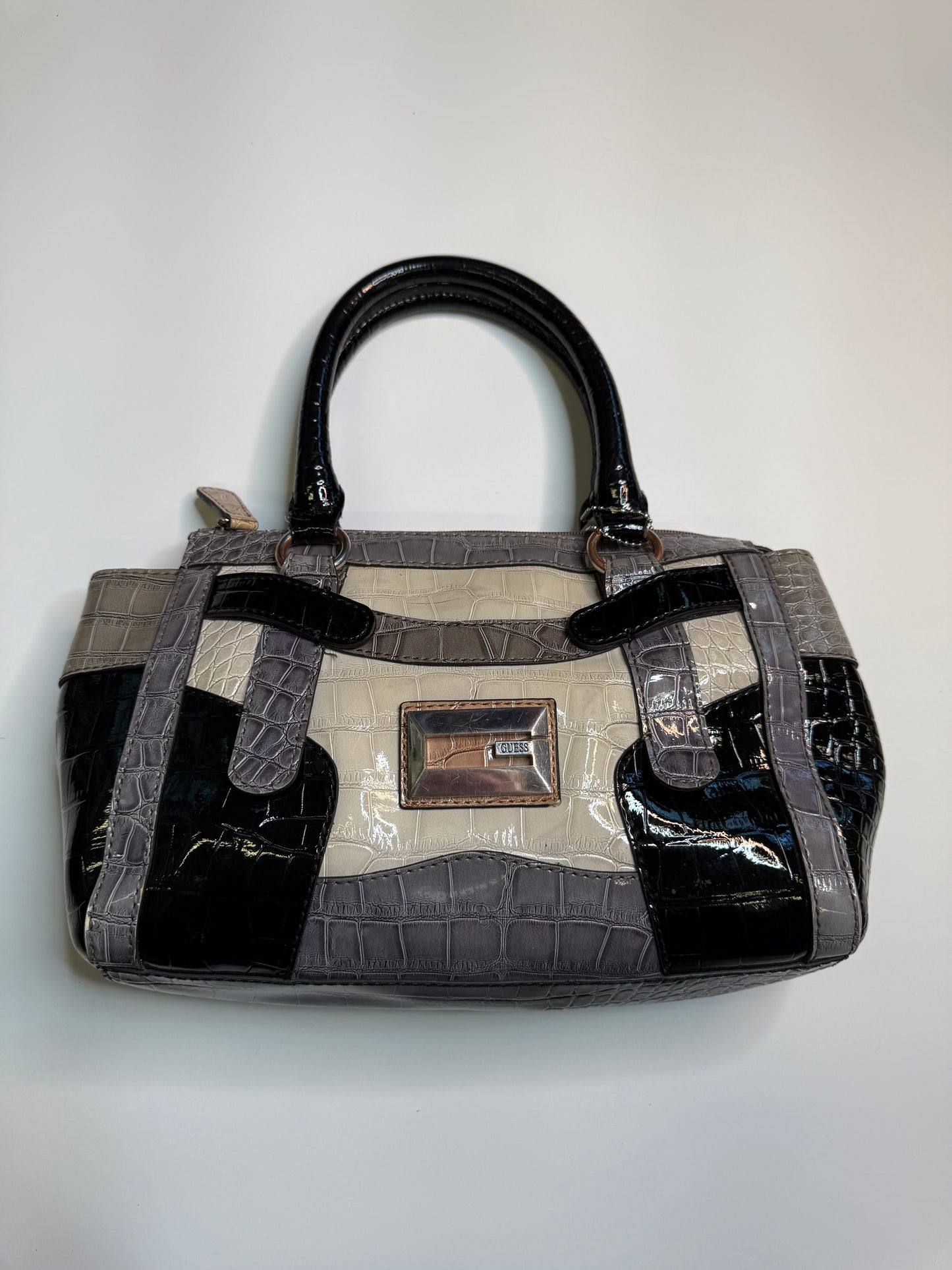 GUESS PURSE