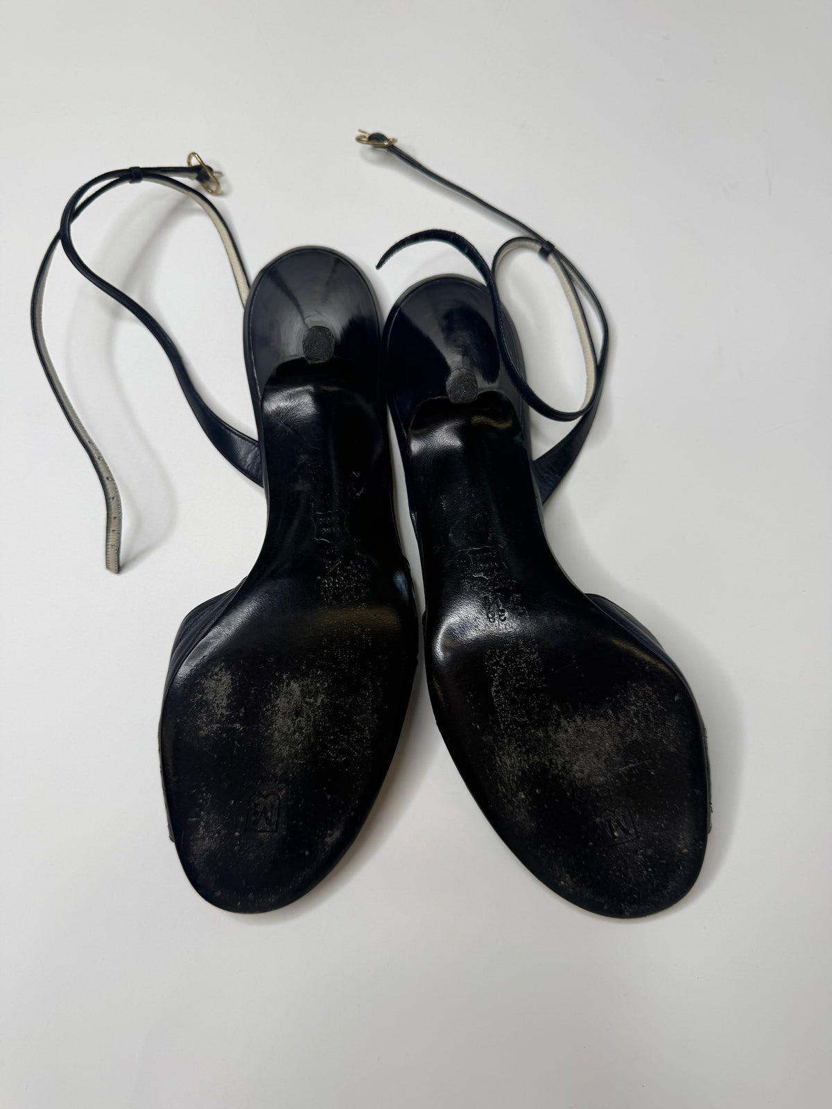 BRUNO MAGLI SNAKE-TRIM SLINGBACK LEATHER HEELS BLACK (38.5)