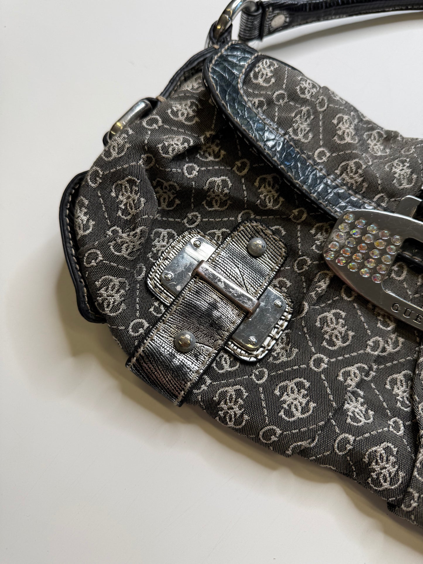 GUESS MONOGRAM STUDDED BAG – GREY