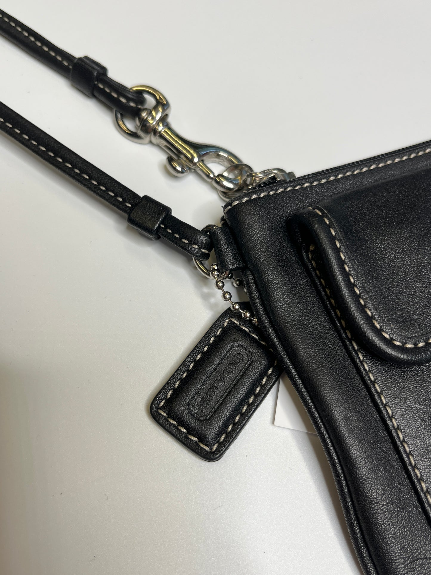 COACH WRISTLET REAL LEATHER