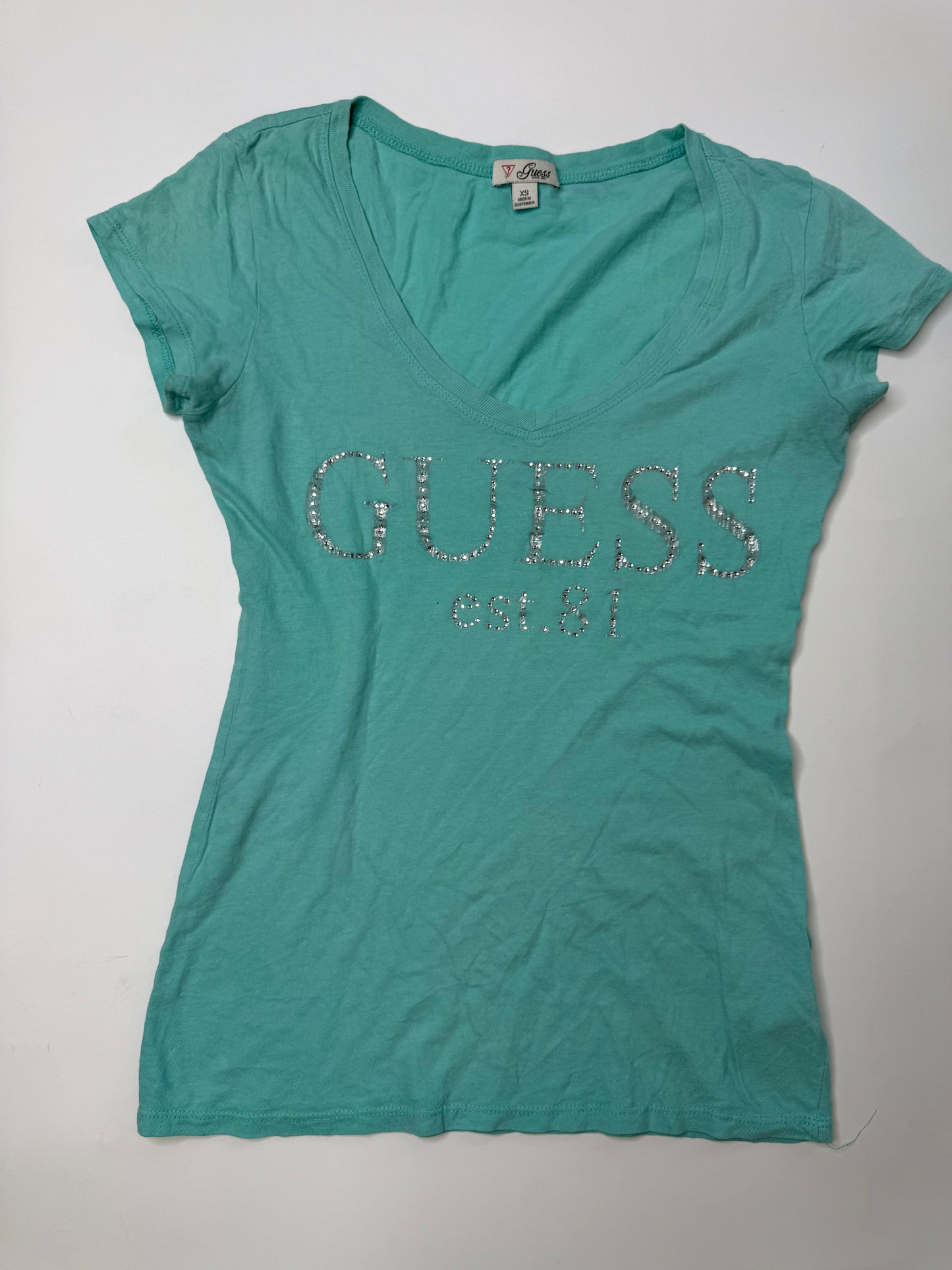 GUESS VINTAGE RHINESTONE LOGO TEE (XS)