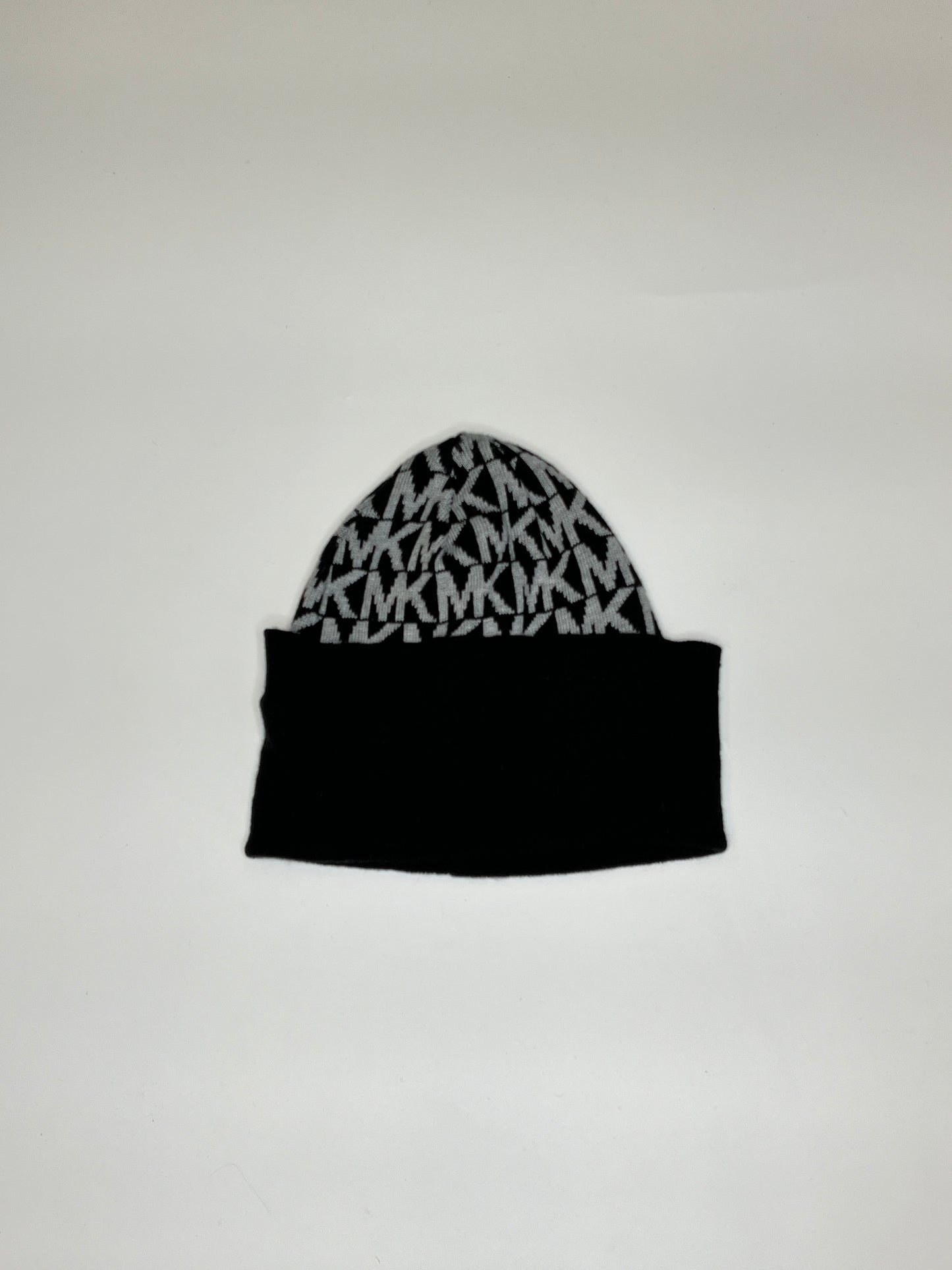 MICHAEL KORS SCARF & HAT SET