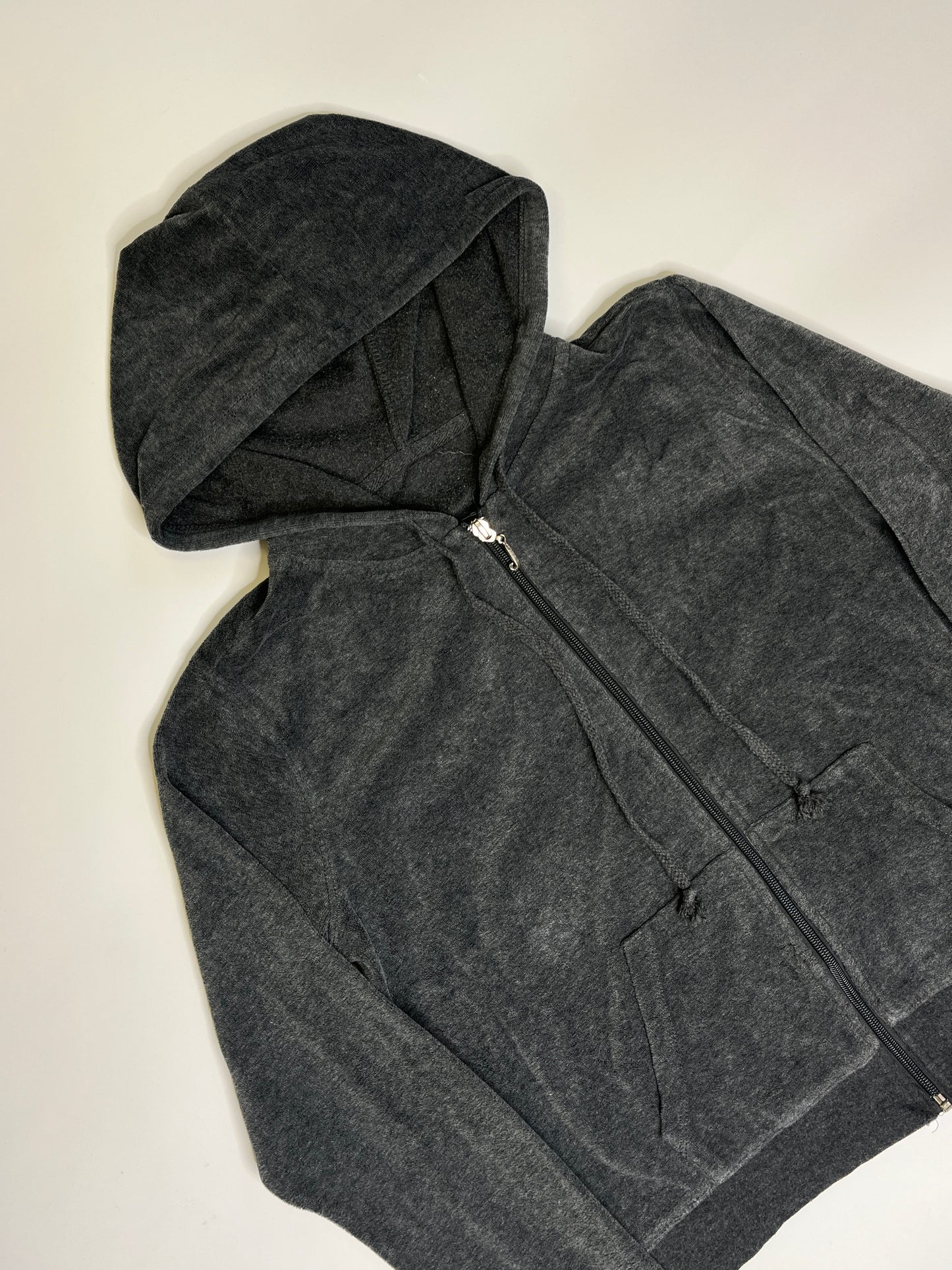 JUICY COUTURE ZIPPER GREY 2000s EMBELLISHED (~M-L)