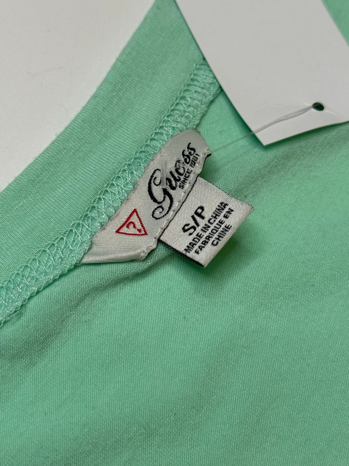 VINTAGE GUESS SHIRT (S)
