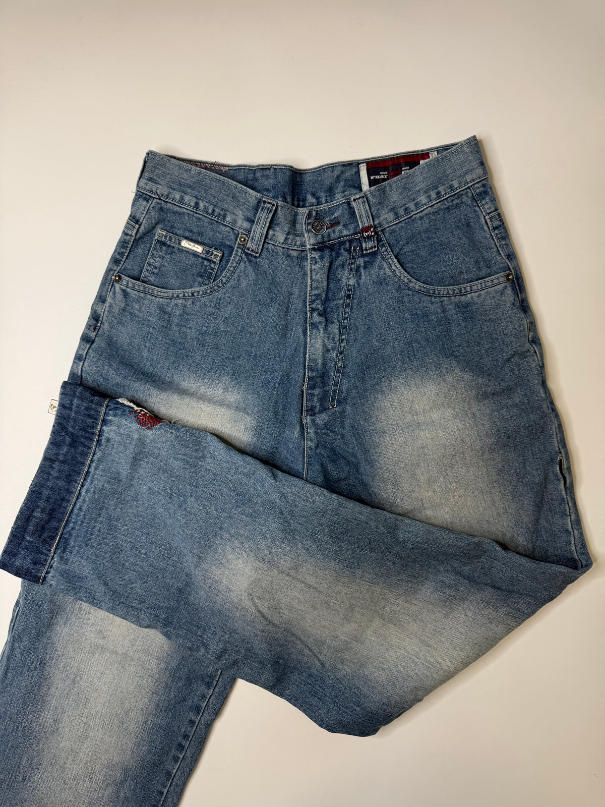 VINTAGE PHAT FARM JEANS DENIM – MEDIUM WASH (~M)