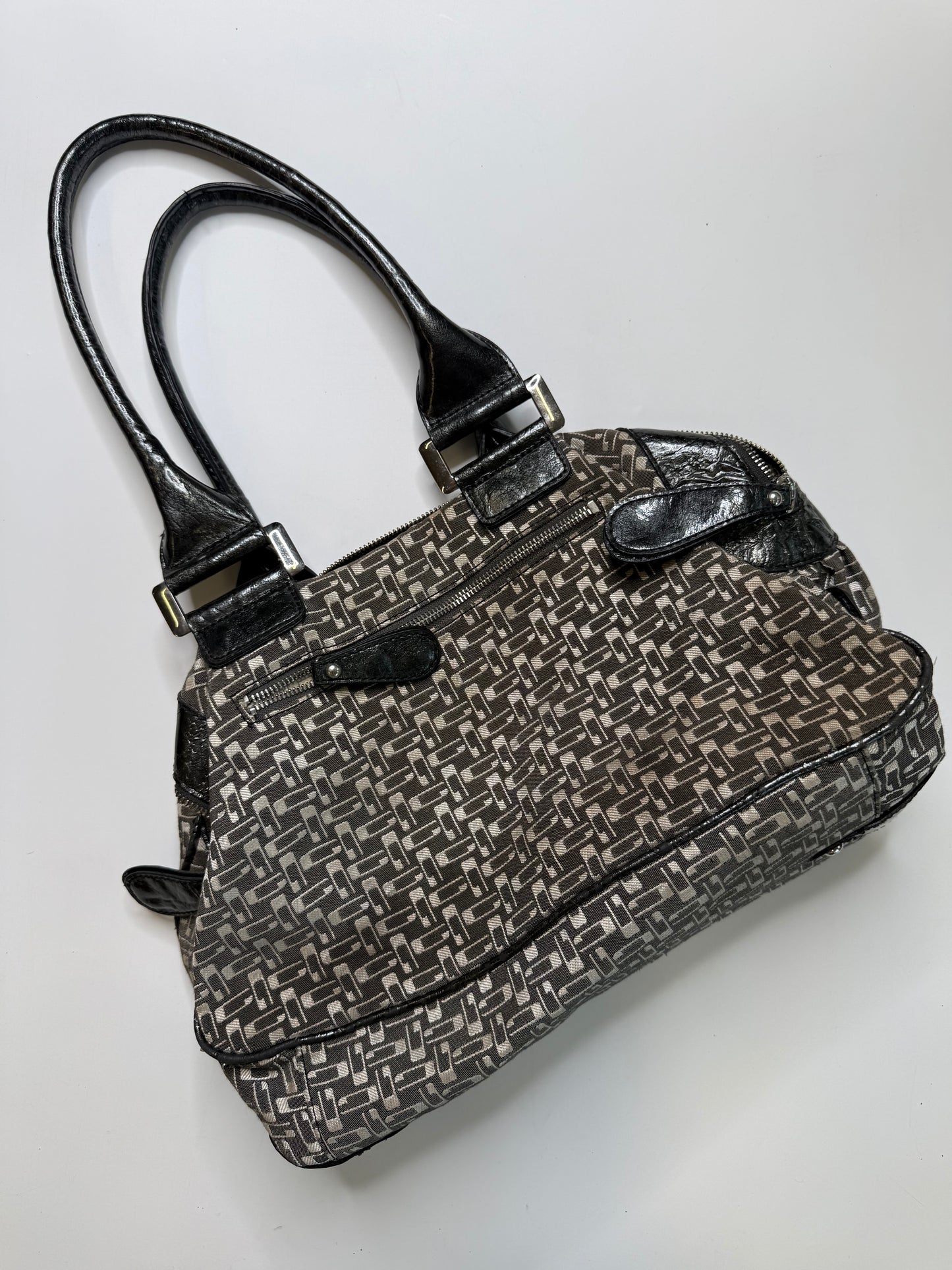 GUESS VINTAGE MONOGRAM CANVAS TOTE BAG