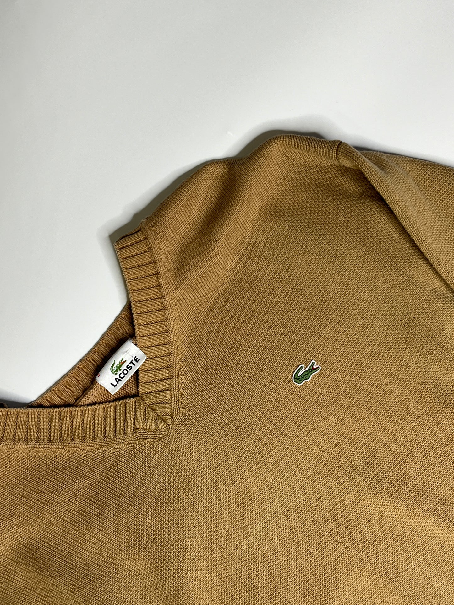 LACOSTE KNIT SWEATER (M-L)