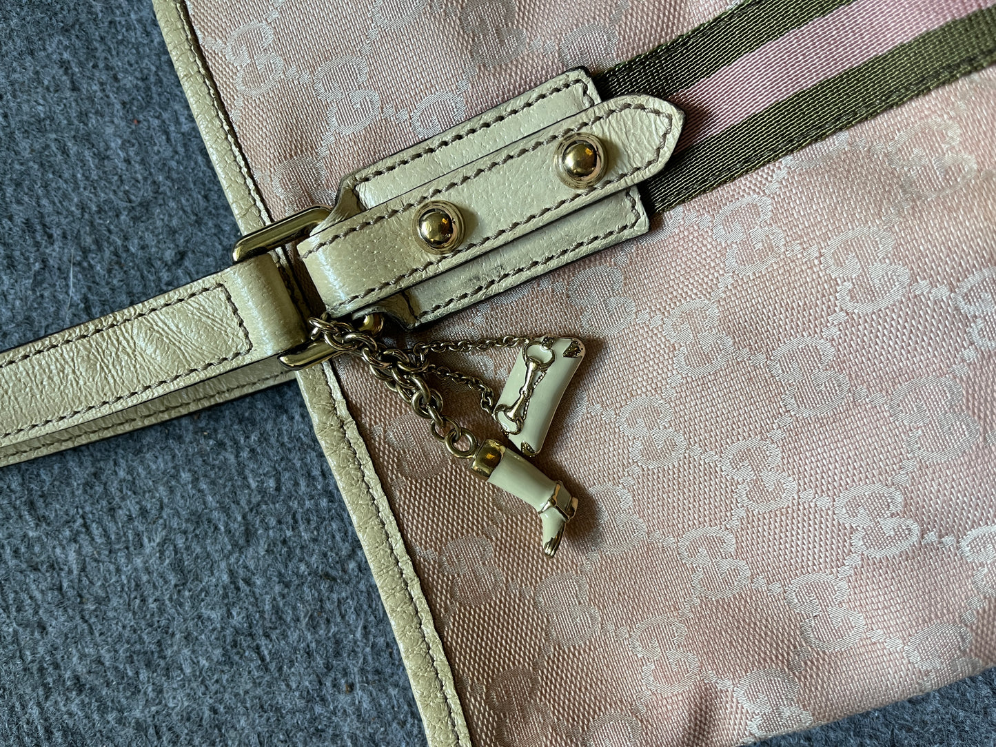 VINTAGE GUCCI BAG PINK