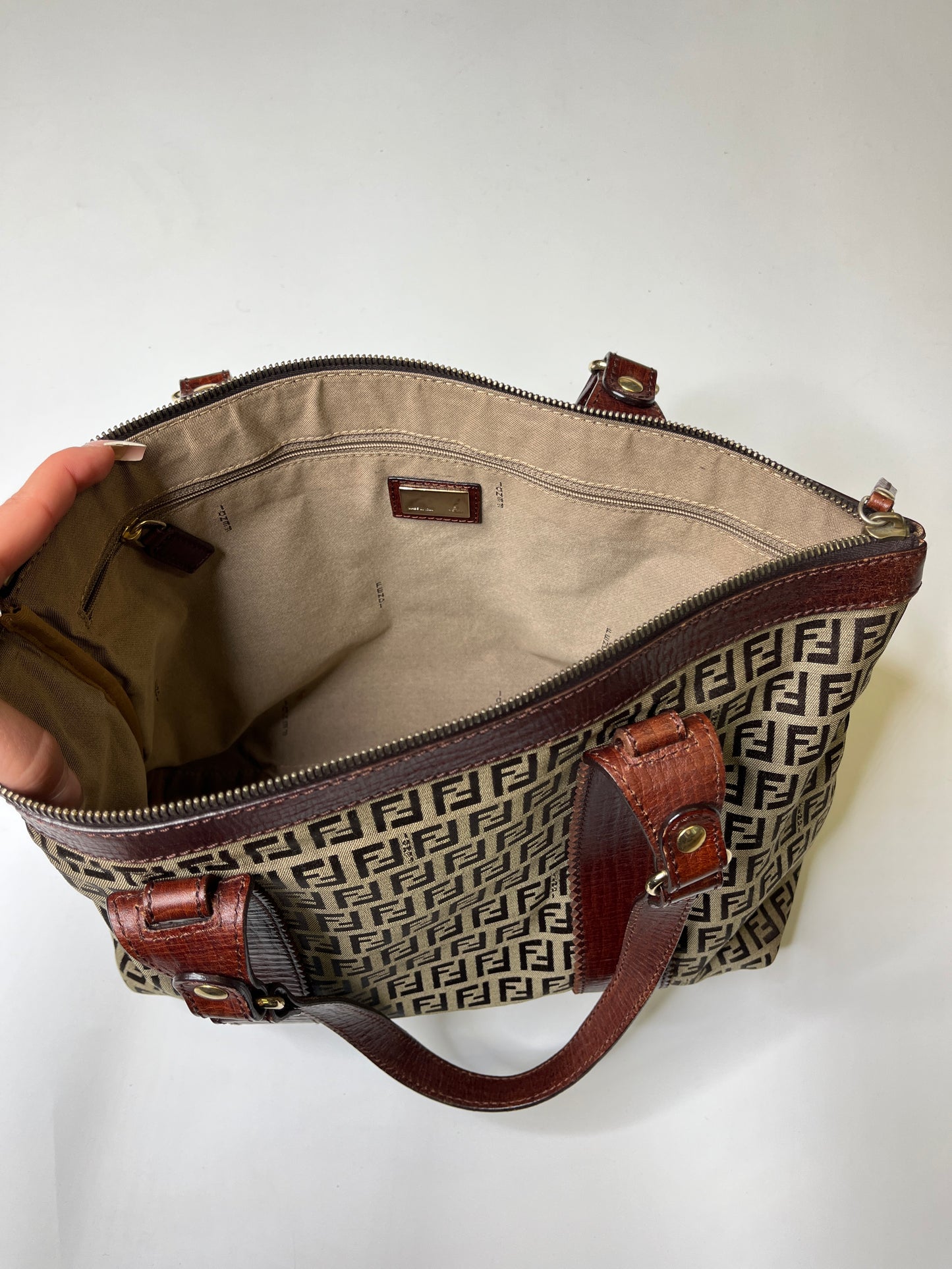 FENDI DESIGNER PURSE