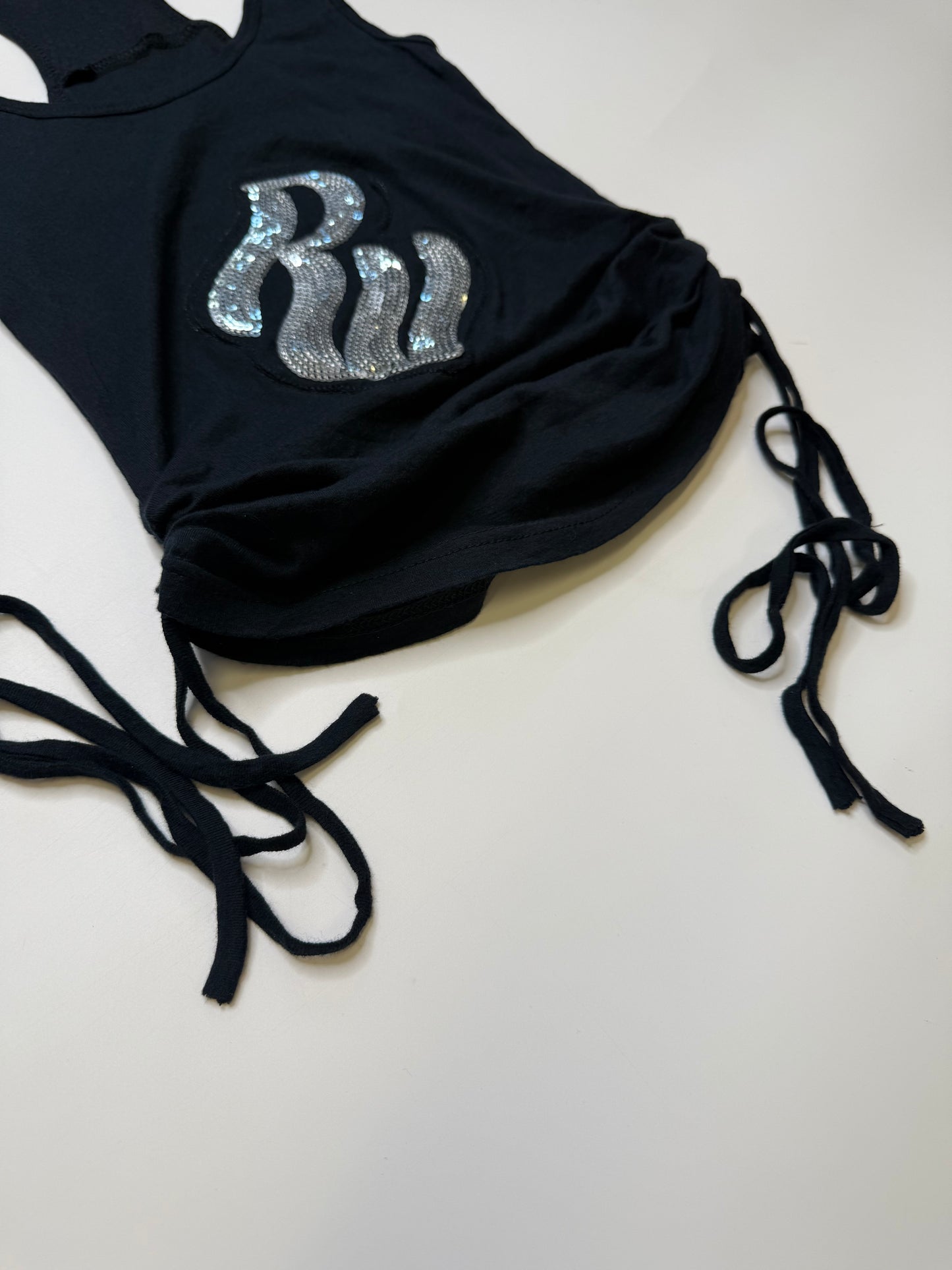 ROCAWEAR SEQUIN LOGO TANK TOP (M)
