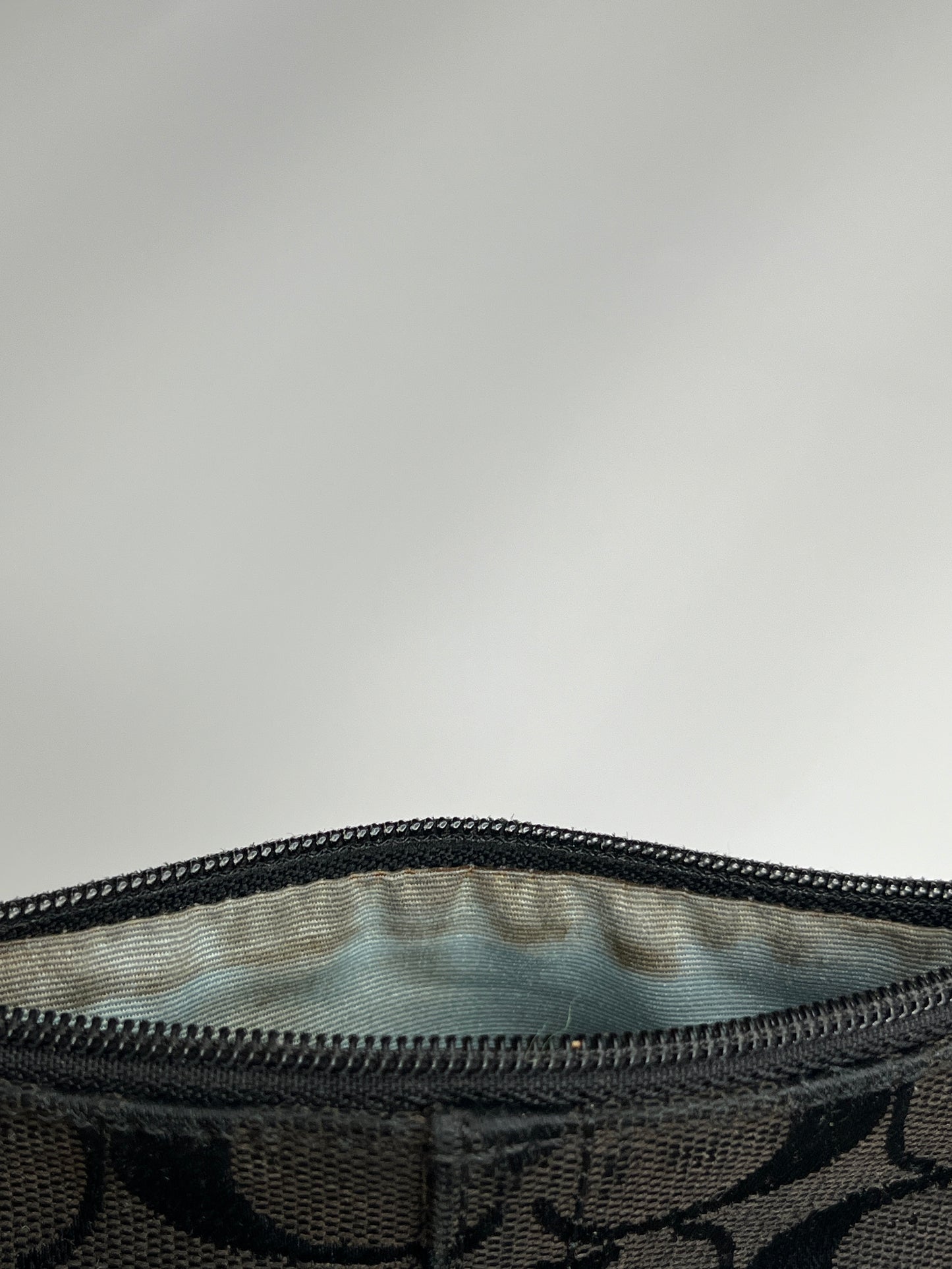 COACH WRISTLET MONOGRAM