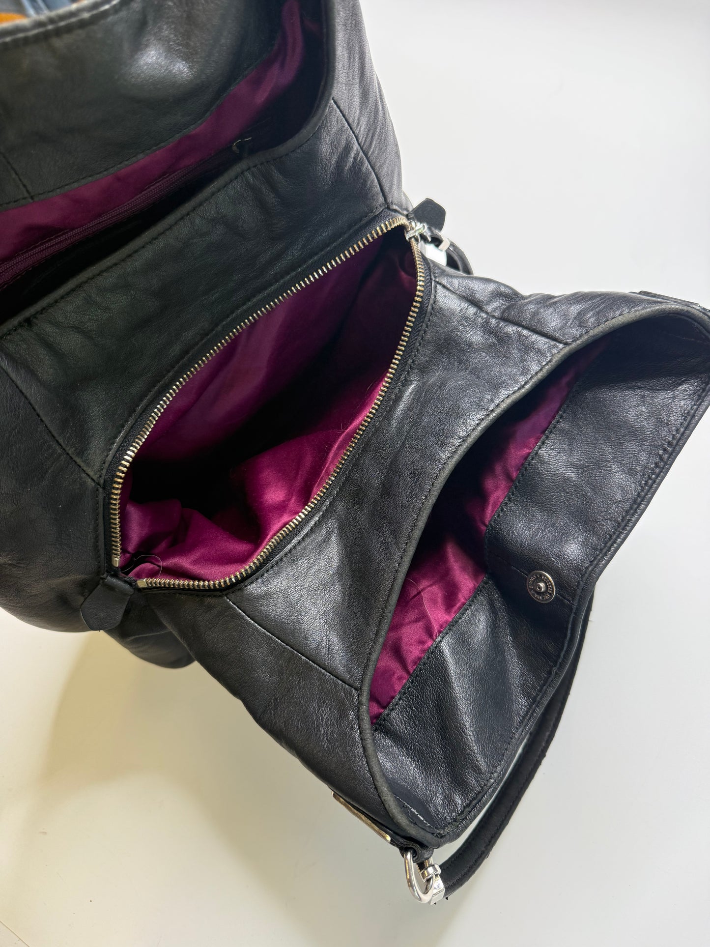 VINTAGE SIGNATURE PRINT SHOULDER BAG
