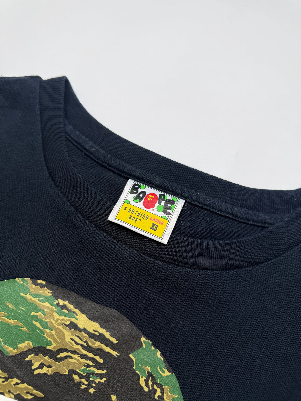 BAPE LADIES COLLEGE LOGO TEE – TIGER CAMO (XS)