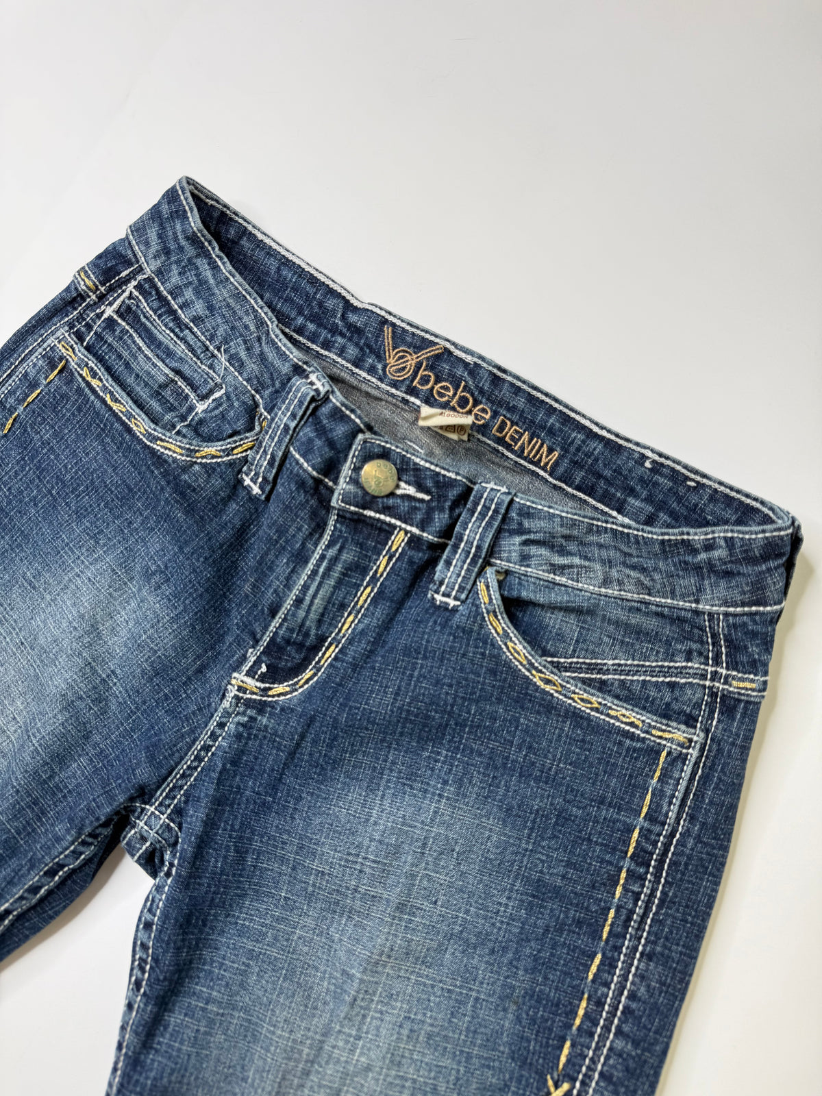 VINTAGE BEBE DENIM FLARED JEANS DARK BLUE (40)