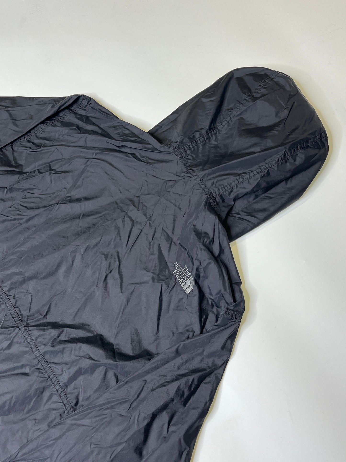 THE NORTH FACE RAIN JACKET (~M)