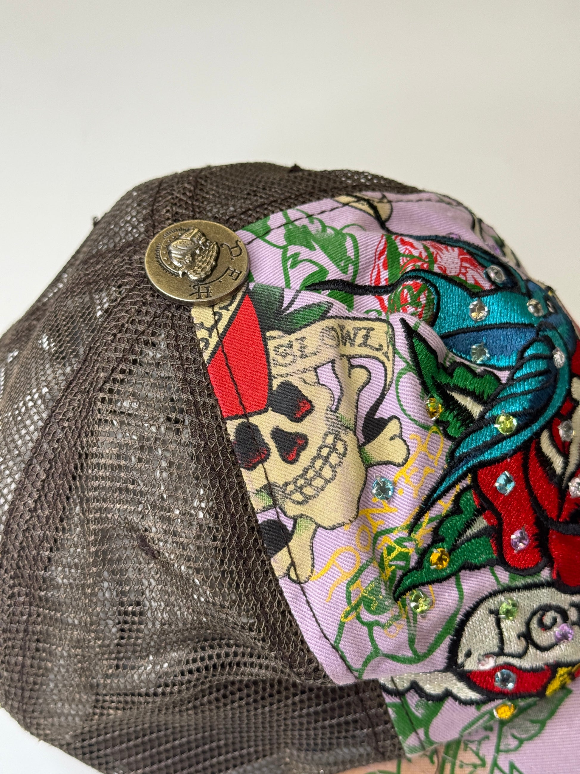 ED HARDY "LOVE KILLS SLOWLY" VINTAGE RHINESTONE CAP