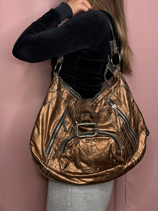 GUESS PURSE BIG G-LOGO