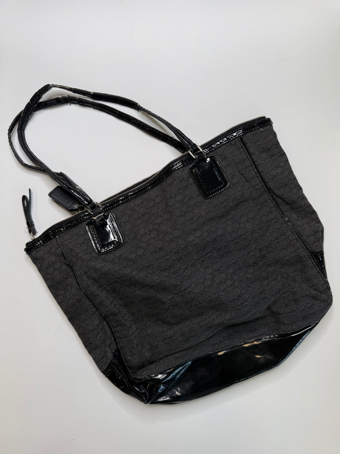 COACH VINTAGE MINI SIGNATURE CANVAS PATENT TRIM TOTE BAG
