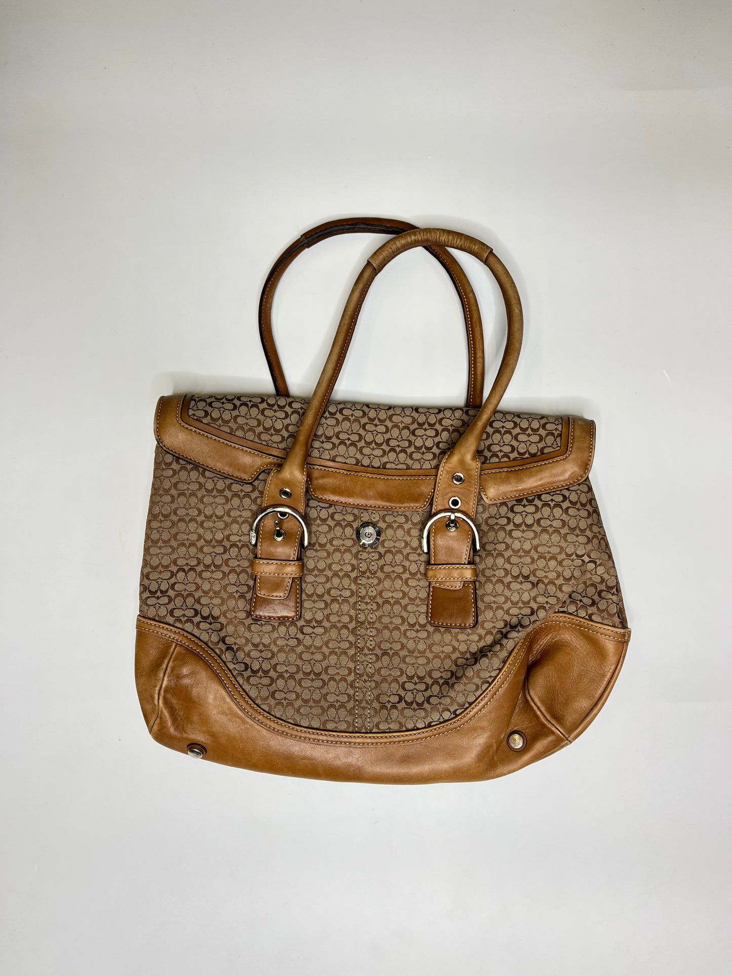 COACH MONOGRAM PURSE LEATHER