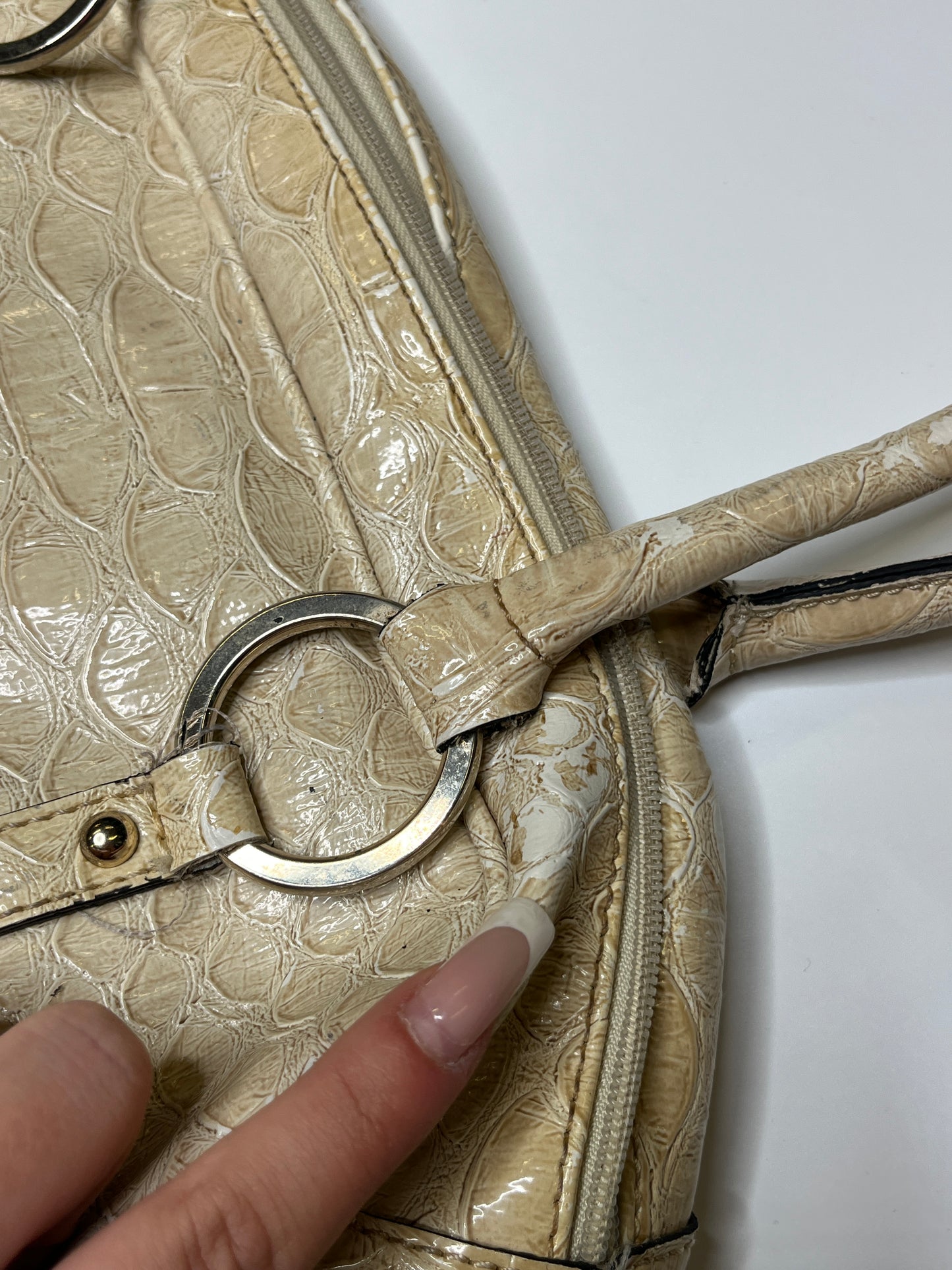 GUESS VINTAGE PURSE