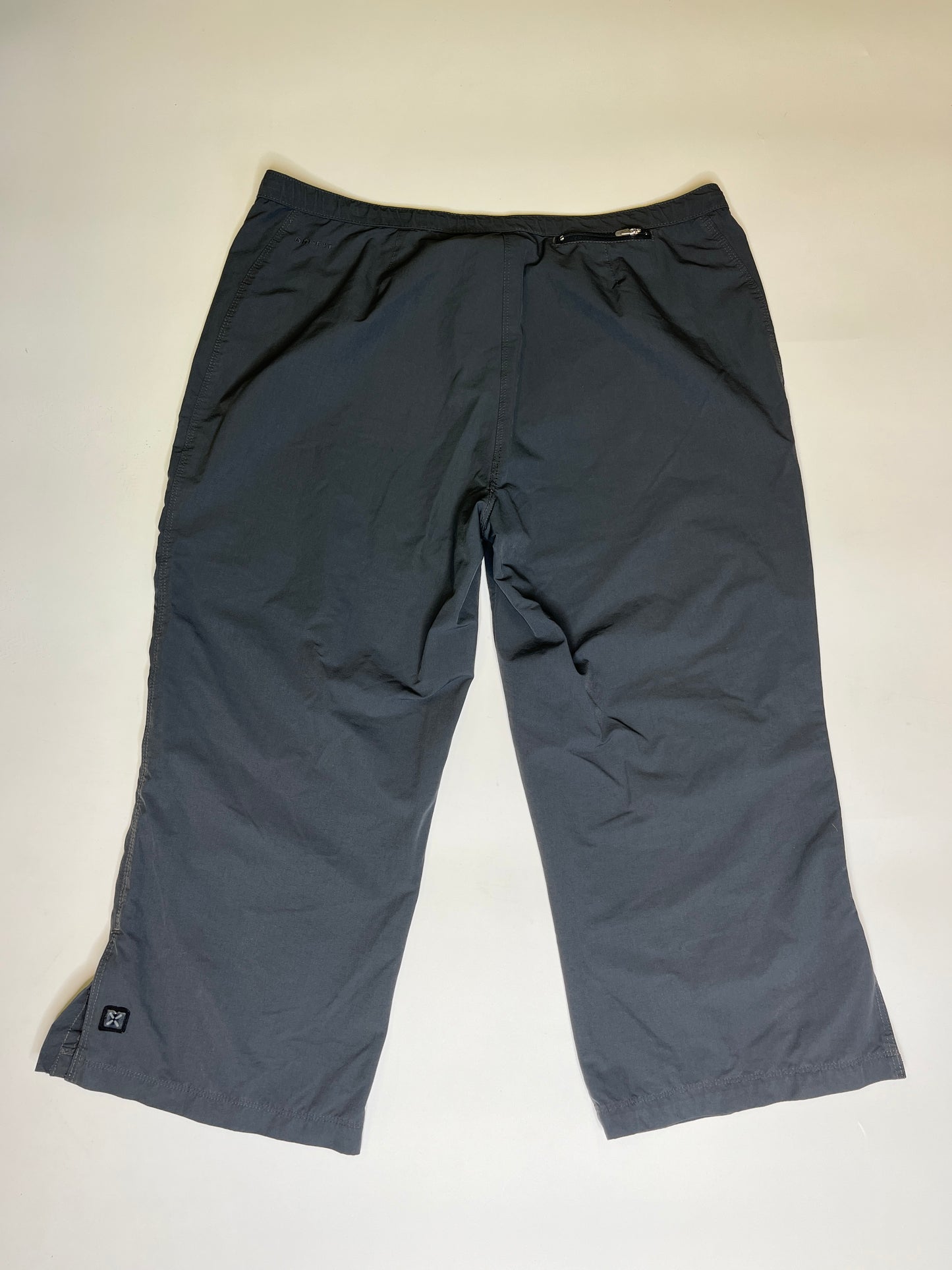 VINTAGE 2000s NIKE 3/4 PANTS (L)