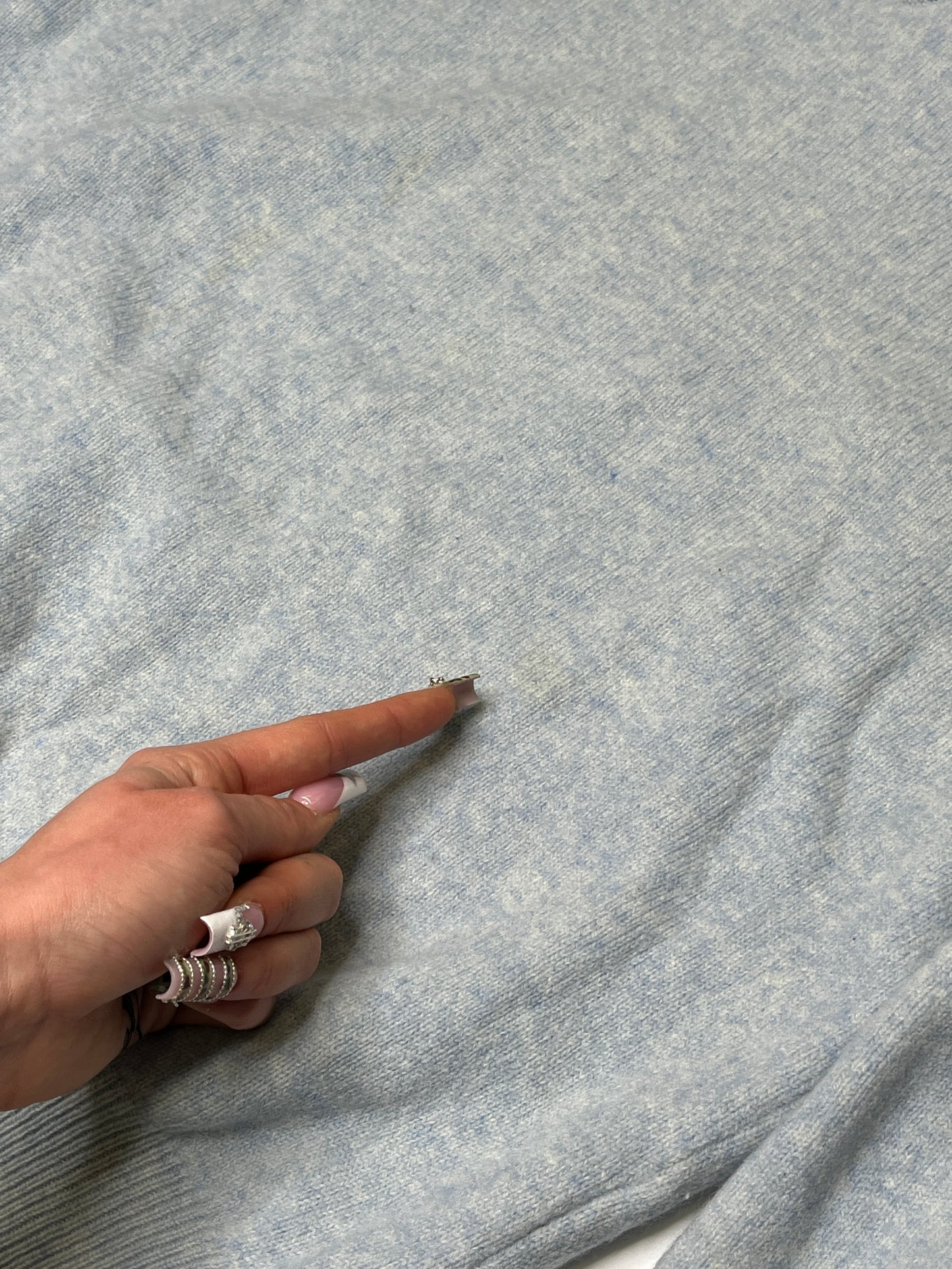 LACOSTE WOOL SWEATER (~M)