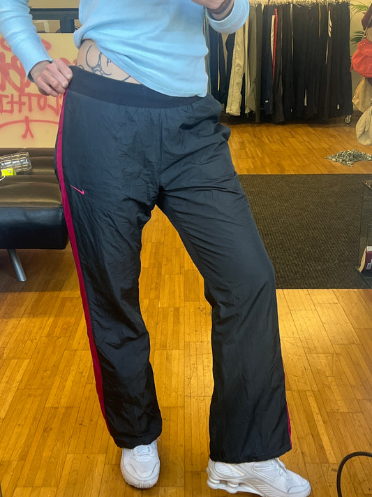 NIKE TRACKPANTS 2000s (w. S-M)