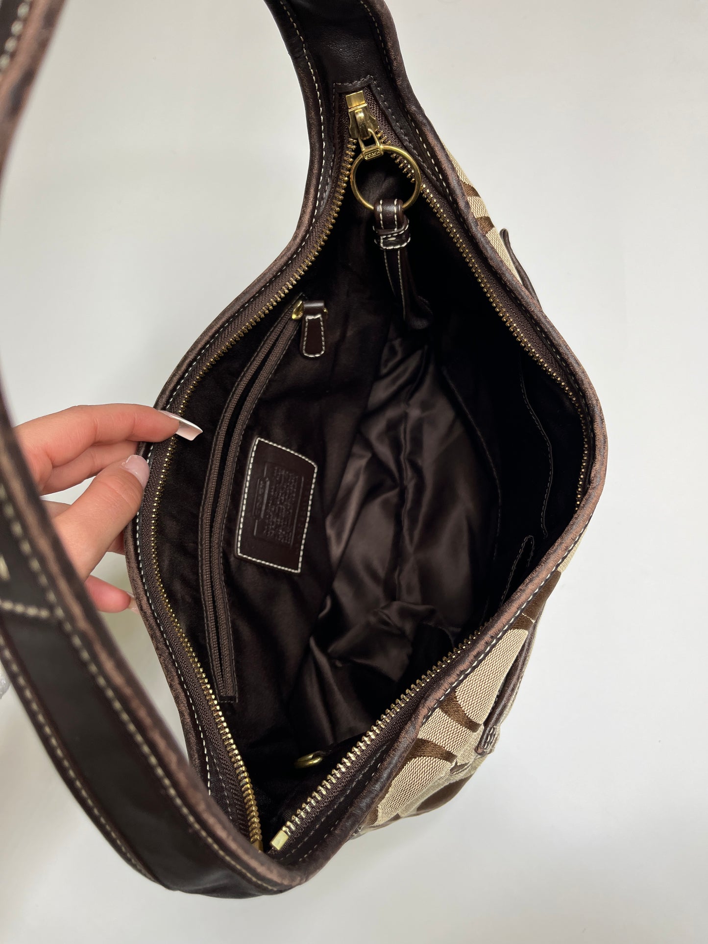 COACH MONOGRAM PURSE LEATHER