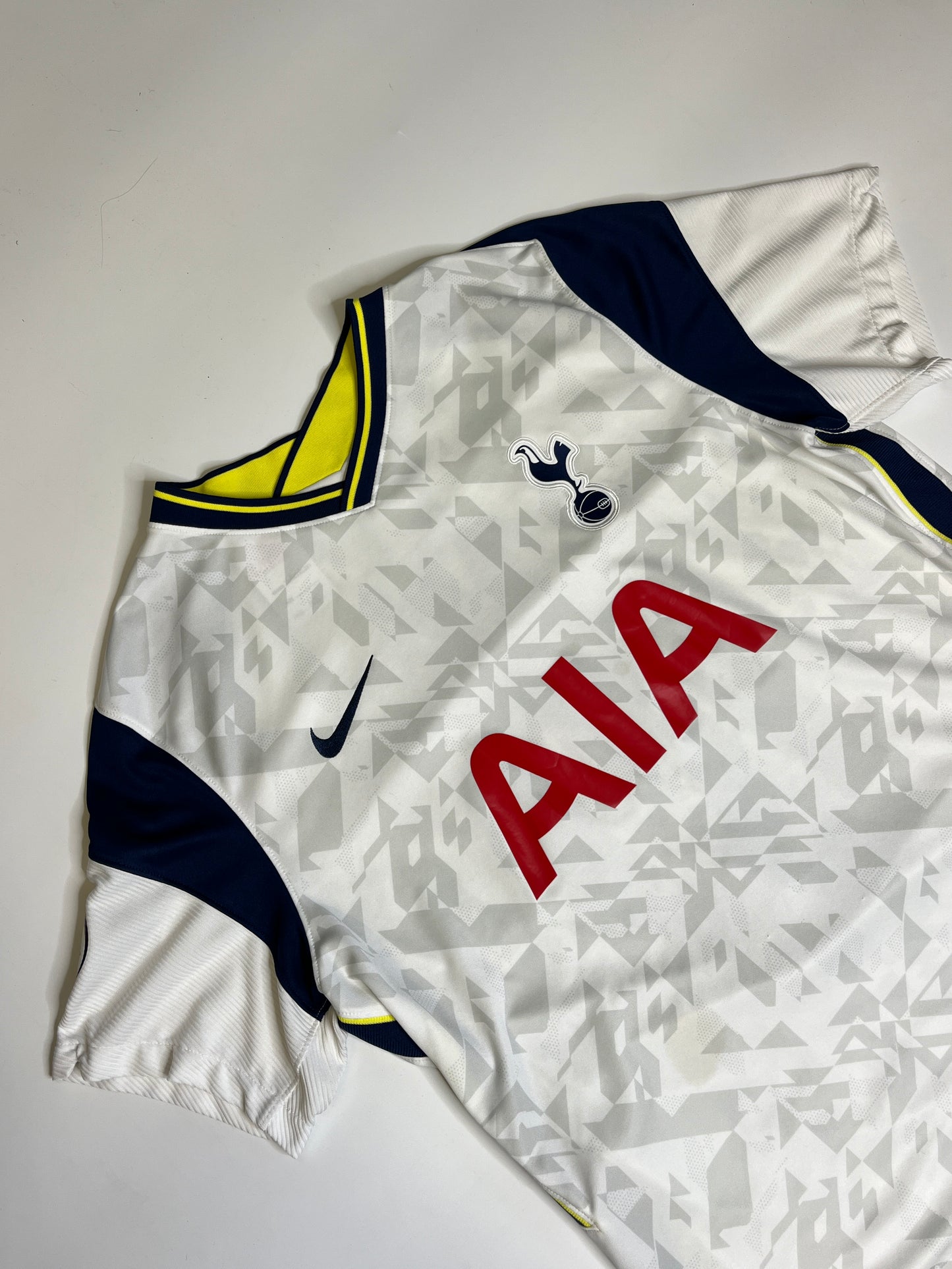 TOTTENHAN T-SHIRT (L)