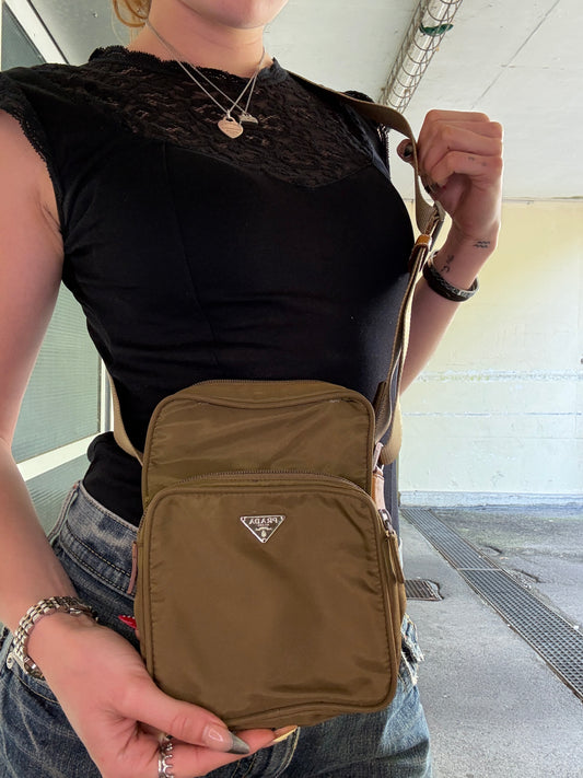 VINTAGE PRADA CROSSBODY BAG