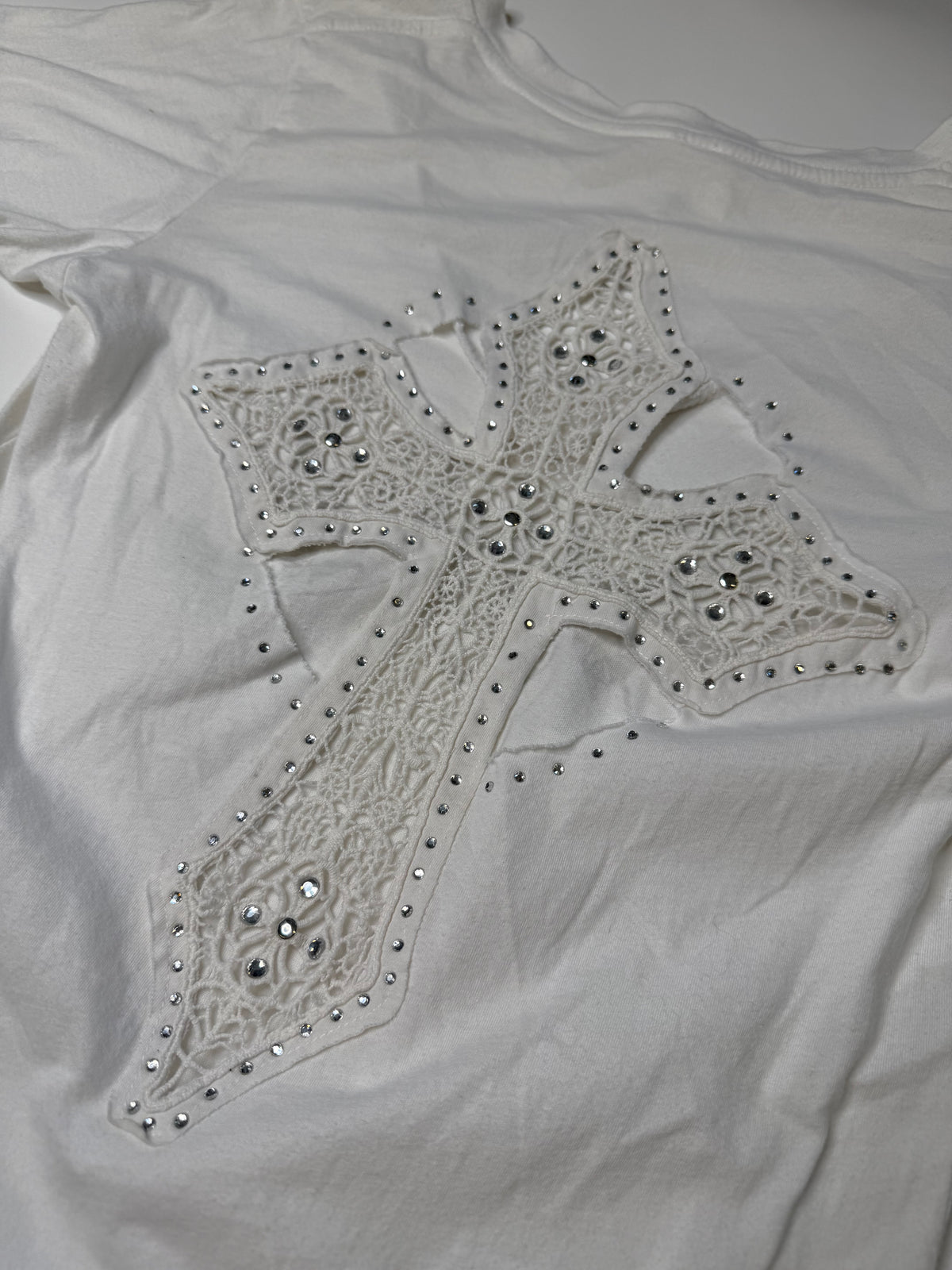 SINFUL GOTHIC LOGO TEE (WHITE) (L)
