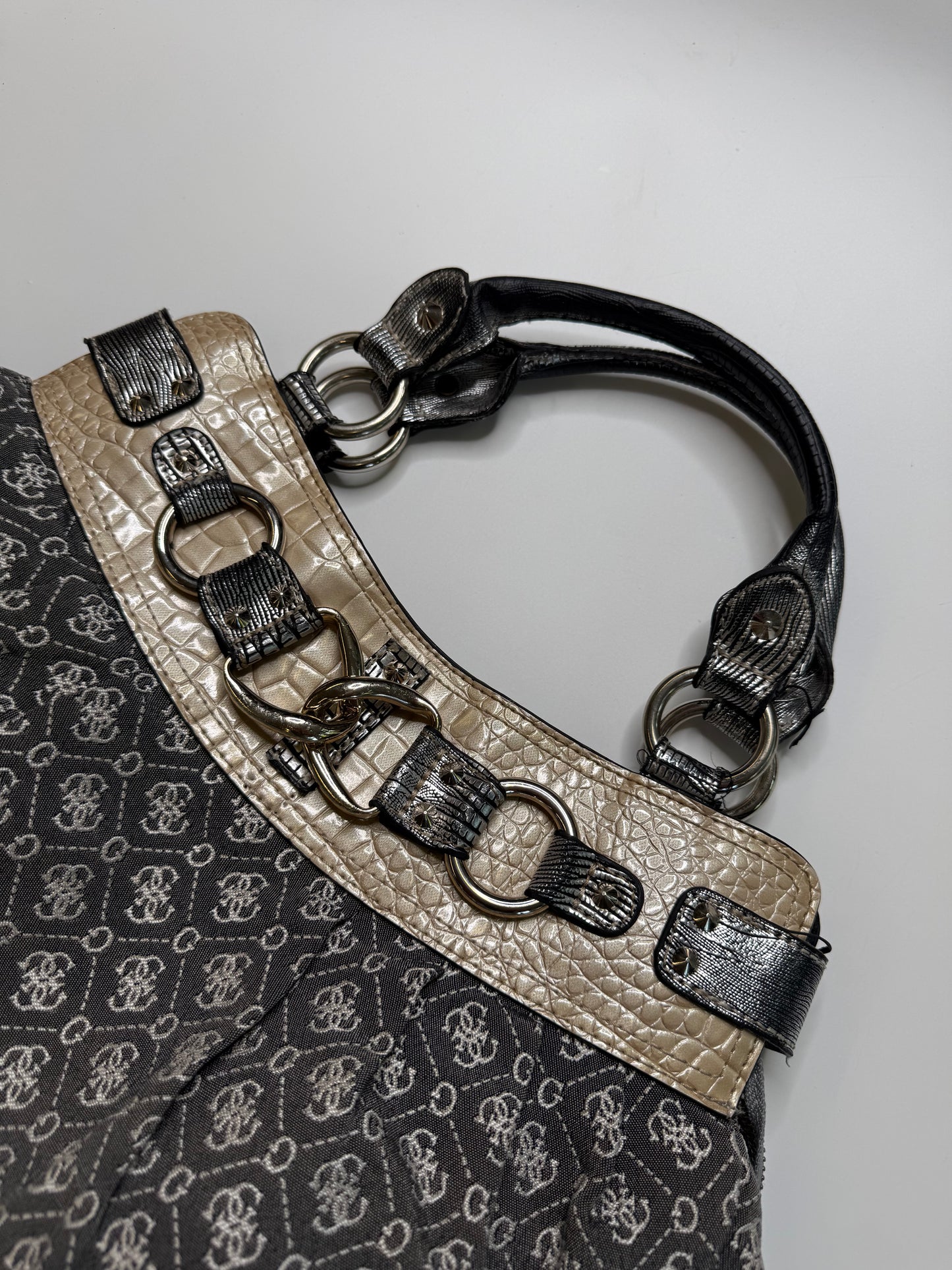 GUESS VINTAGE G LOGO JACQUARD CROC TRIM HOBO BAG