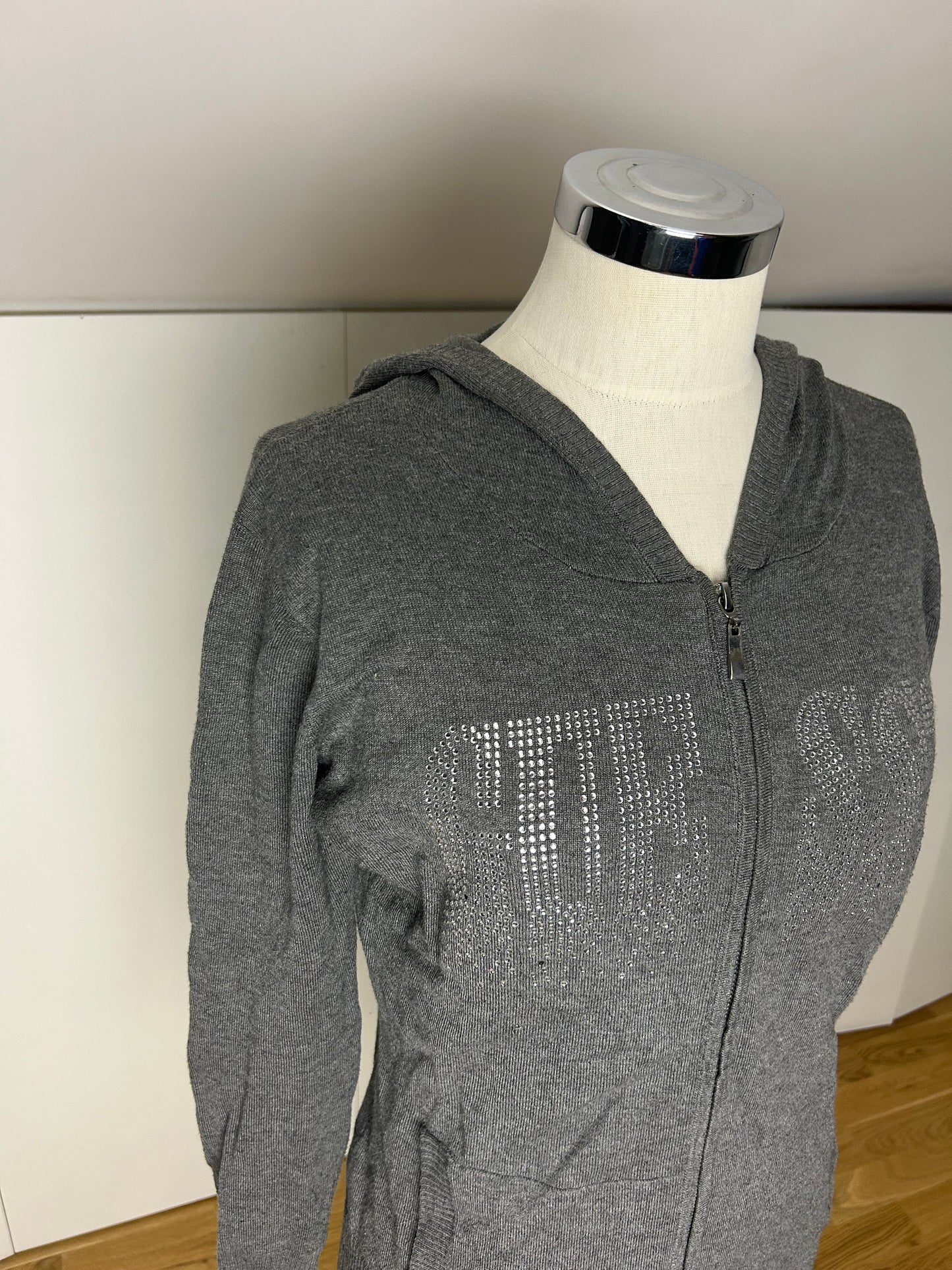 GUESS RHINESTONE ZIPPER (M)