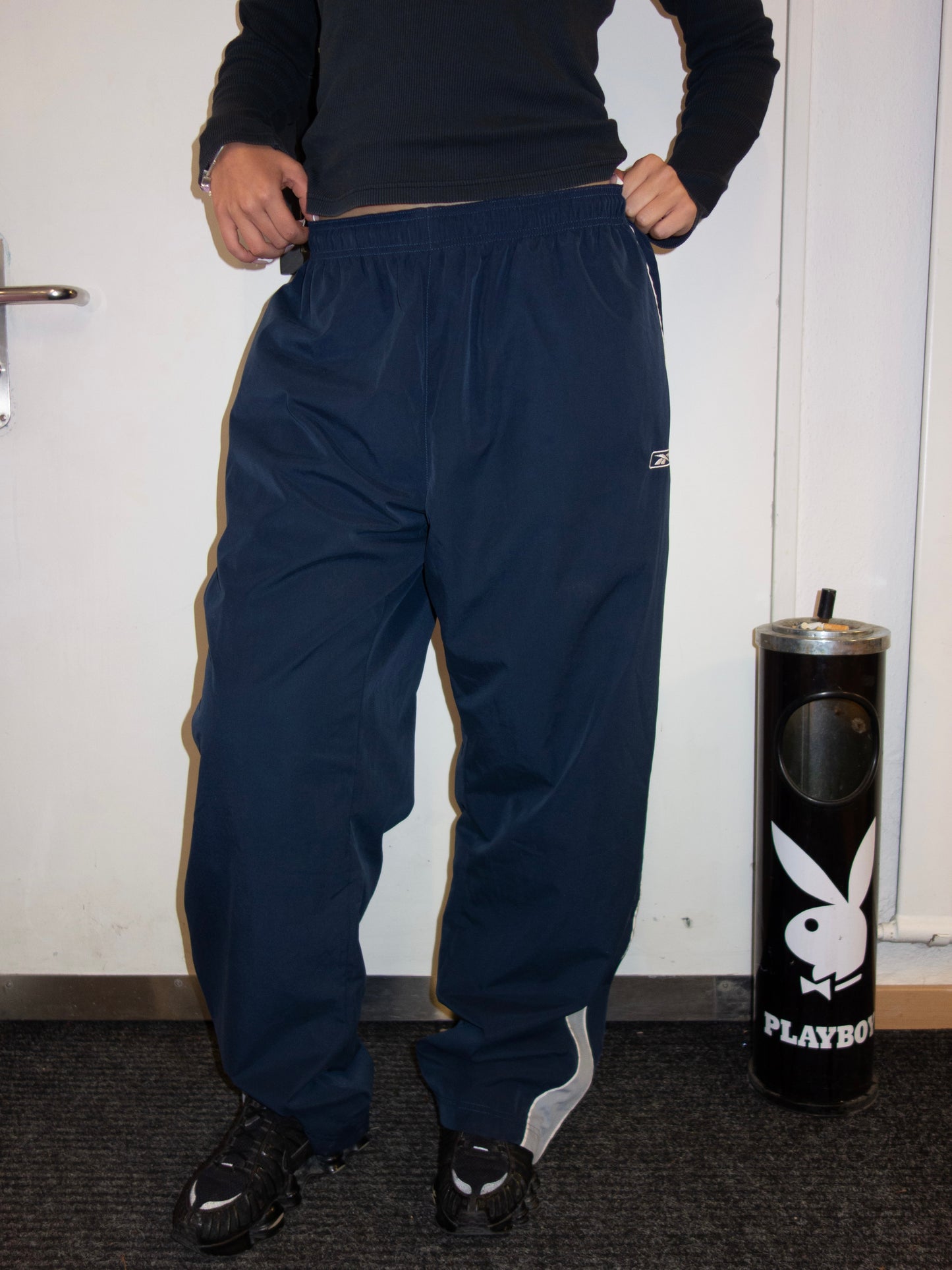 REEBOK PANTS (L)