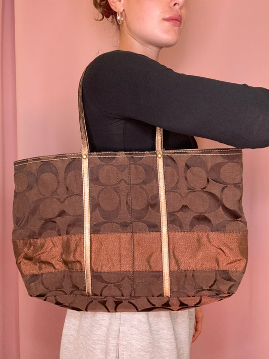 COACH MONOGRAM PURSE