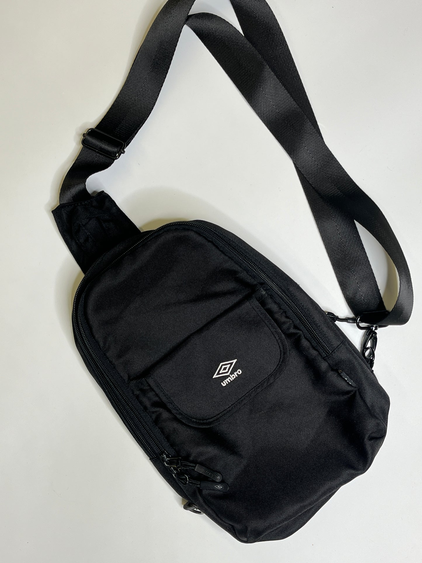 UMBRO SLING BAG