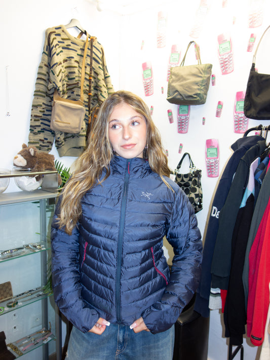 THIN ARCTERYX PUFFER JACKET (~S)