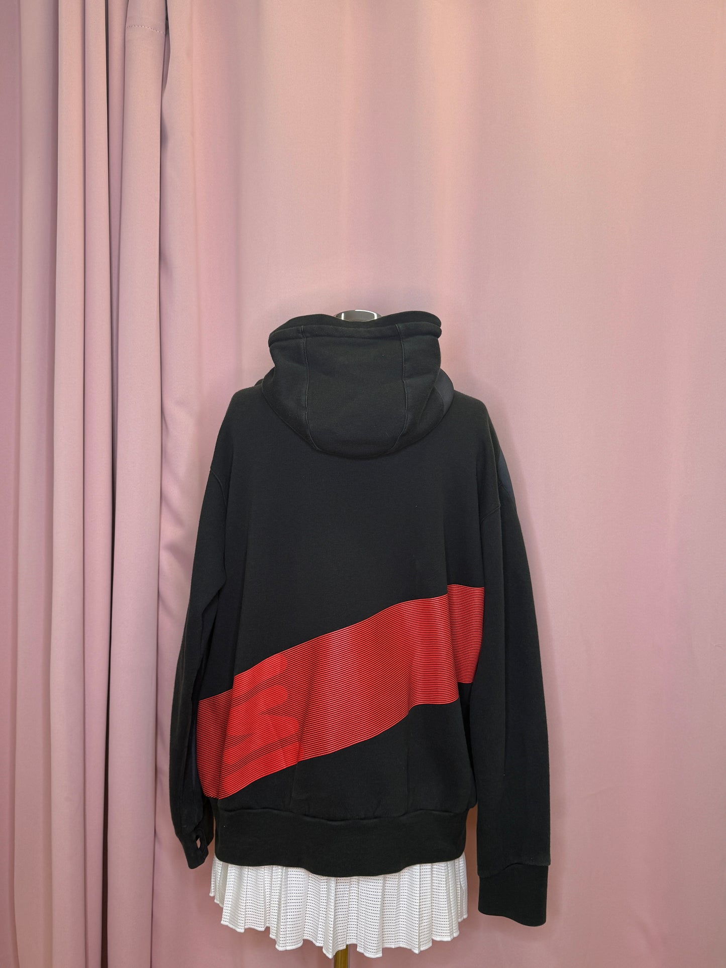 2000s NIKE RED CENTER SWOOSH HOODIE (L)