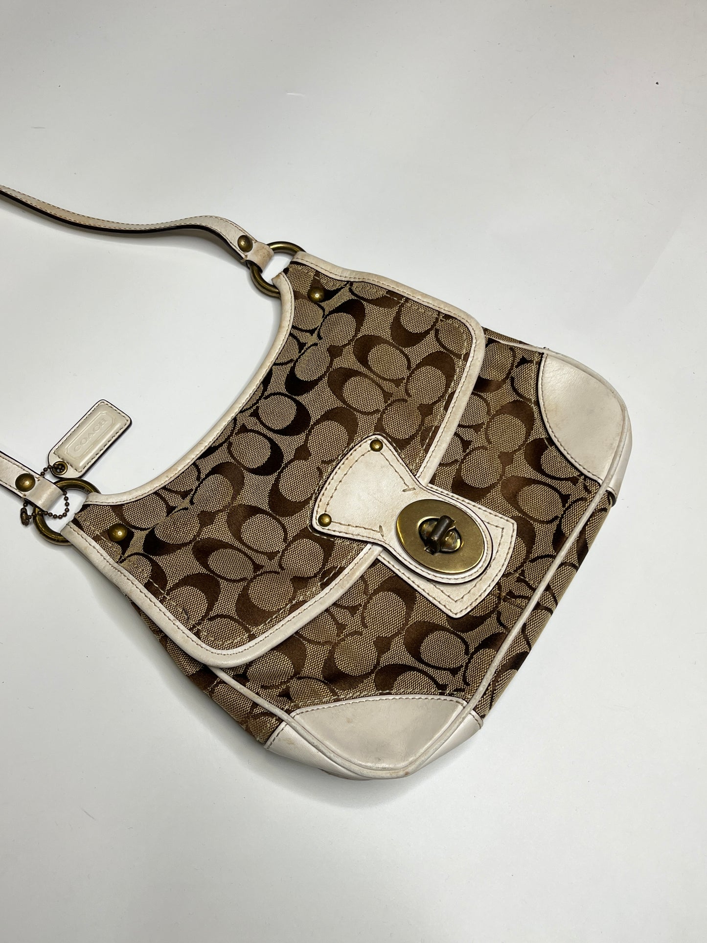 COACH CROSSBODY PURSE LEATHER