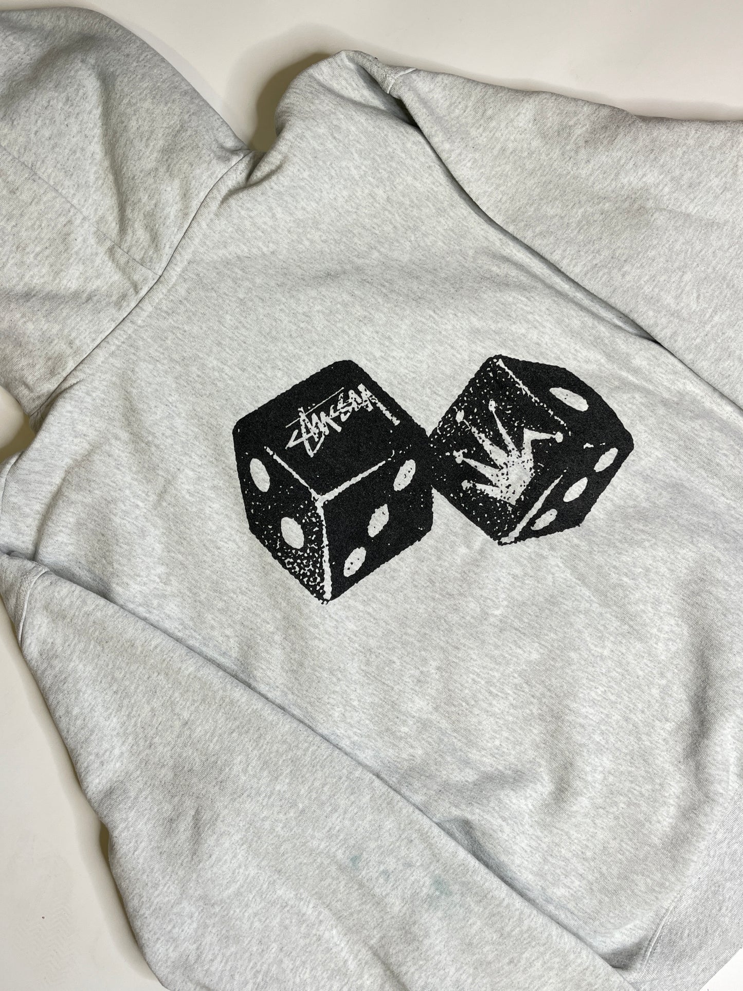 STÜSSY HOODIE (L)
