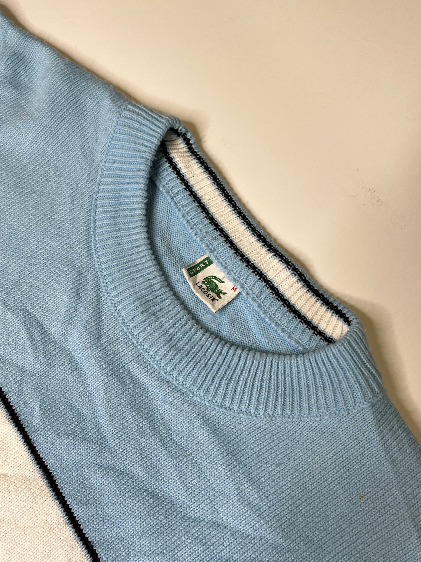 LACOSTE WOOL SWEATER (M)