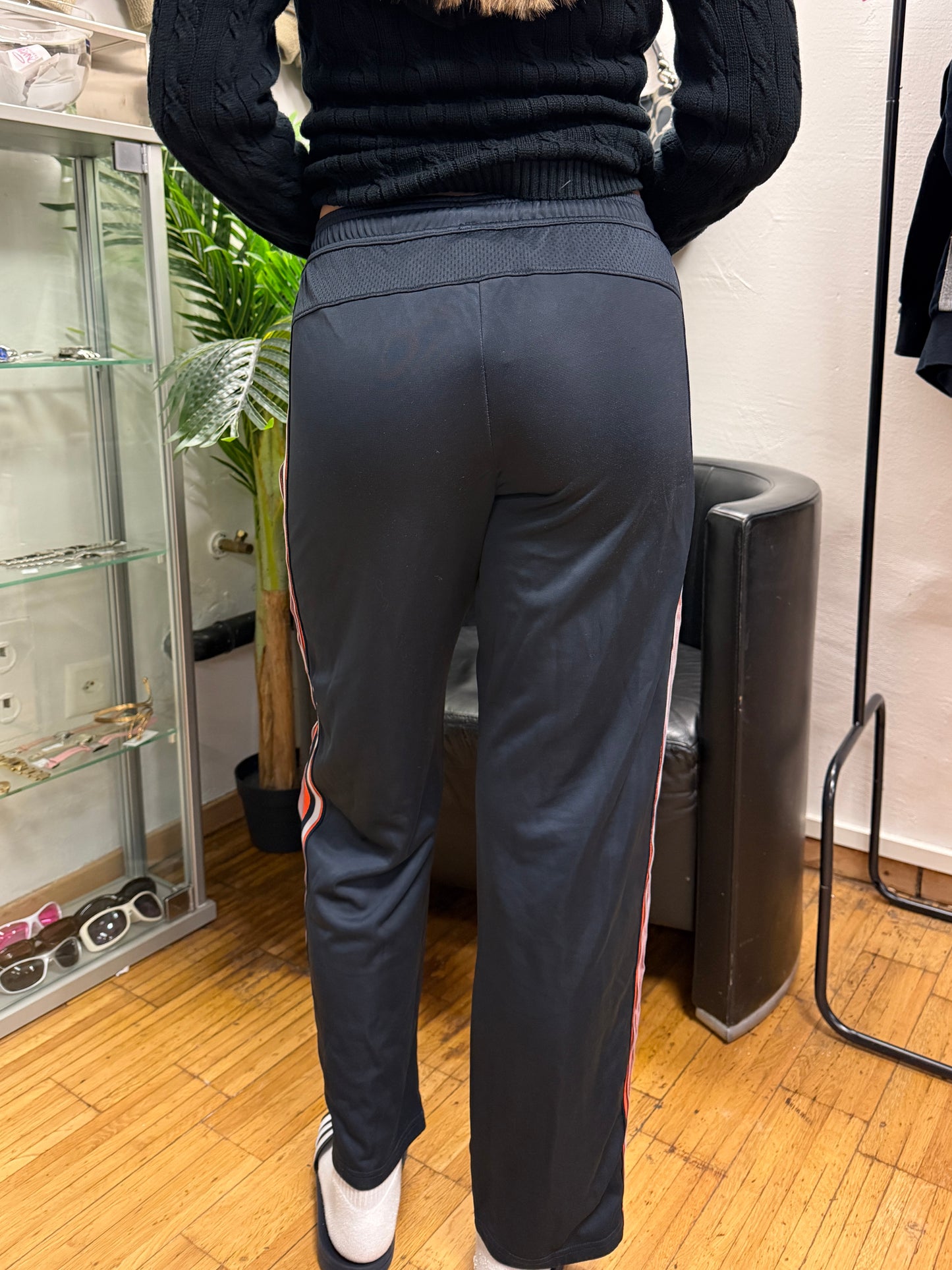 ADIDAS 2000s PANTS  (32/34)