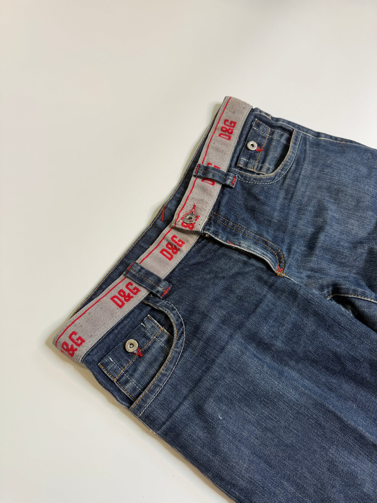 D&G STRAIGHT LEG JEANS RED (S-M)
