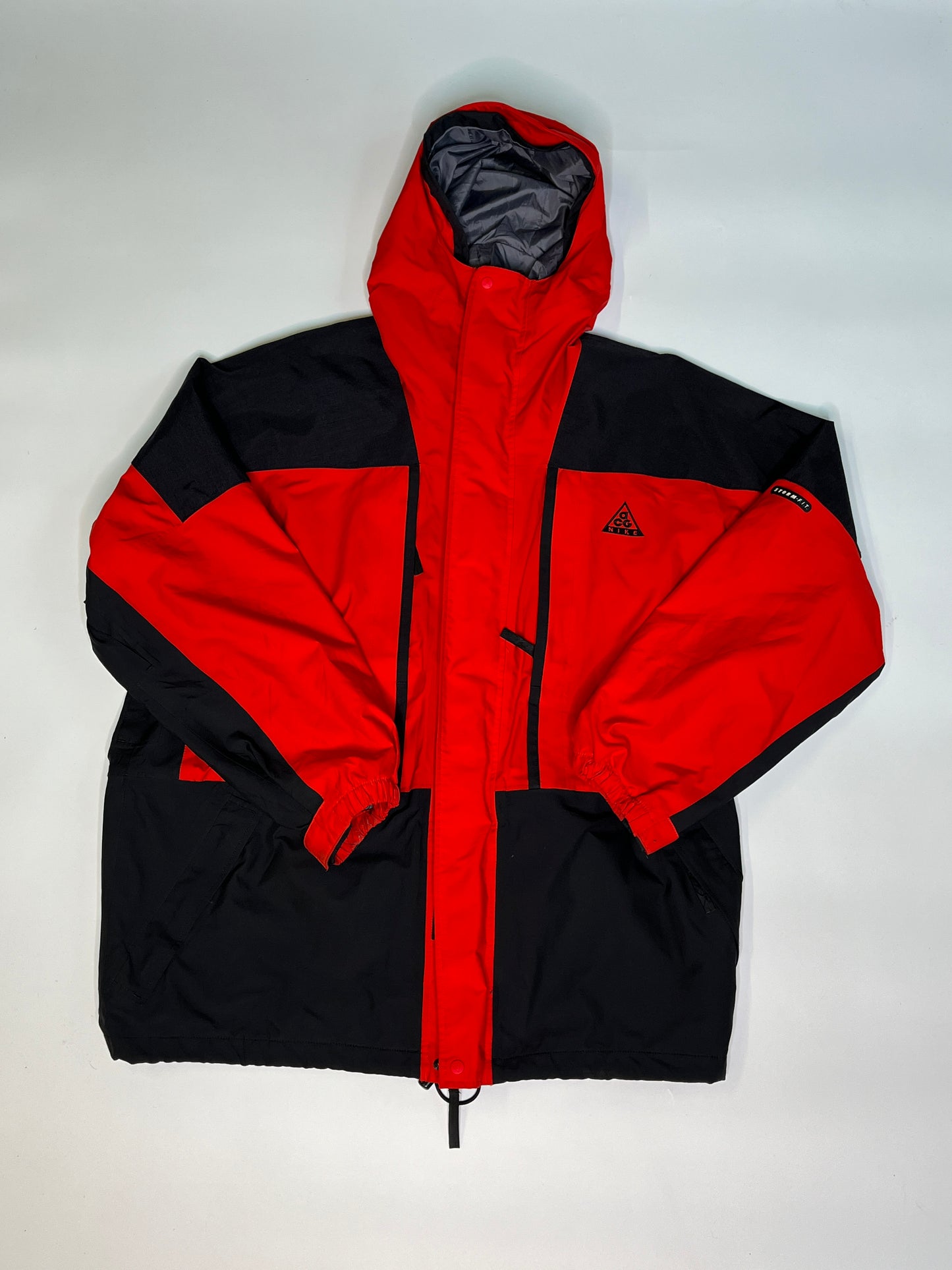 NIKE ACG RAIN JACKET (L)