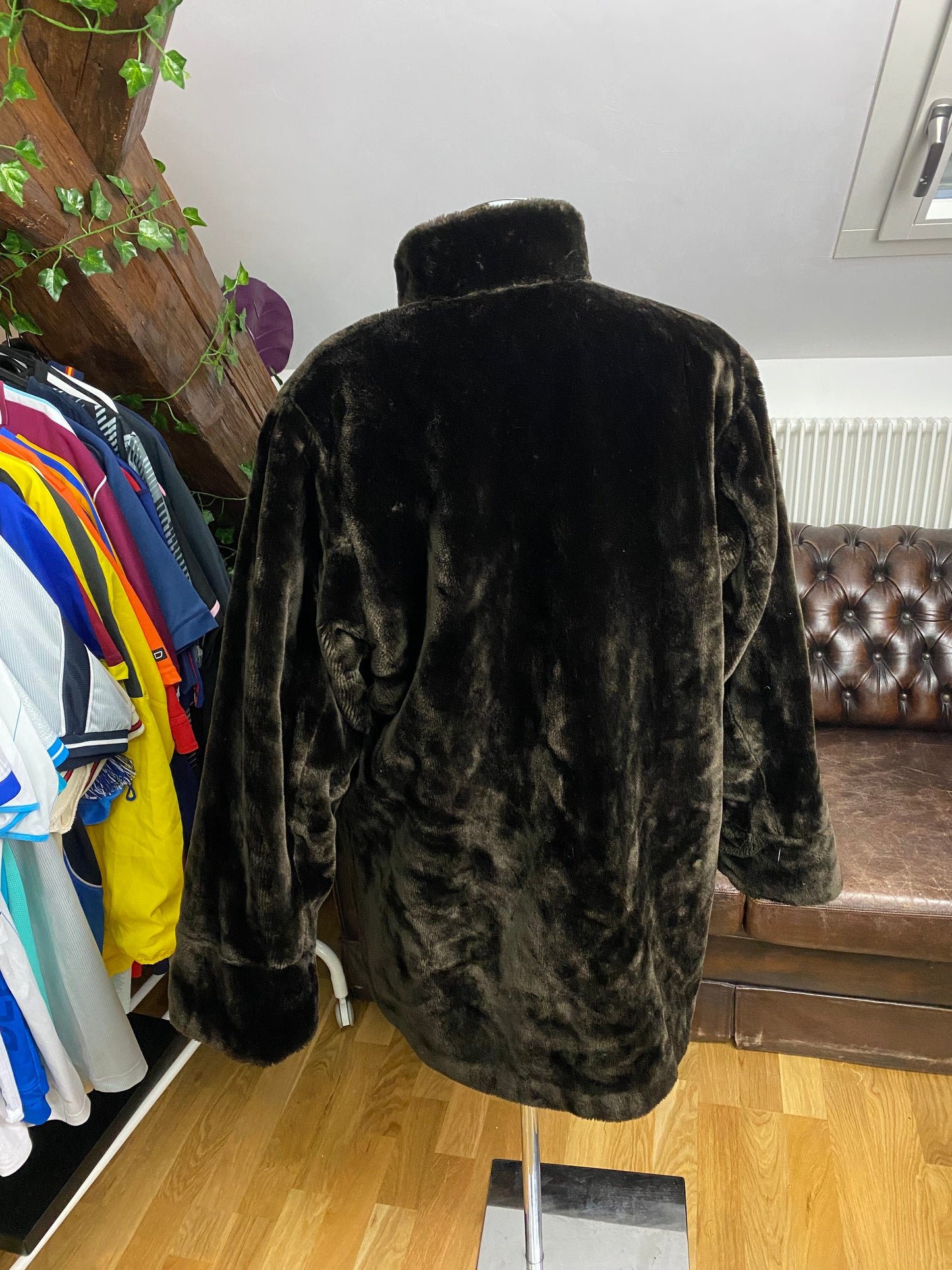 REVERSIBLE fAUX FUR COAT (L)