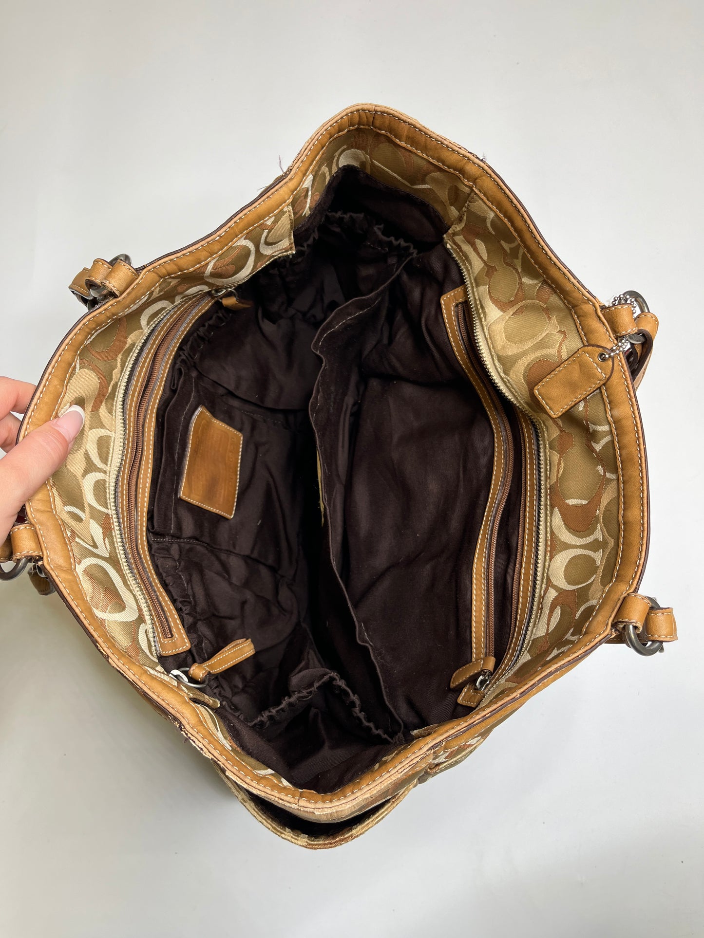 COACH MONOGRAM PURSE LEATHER