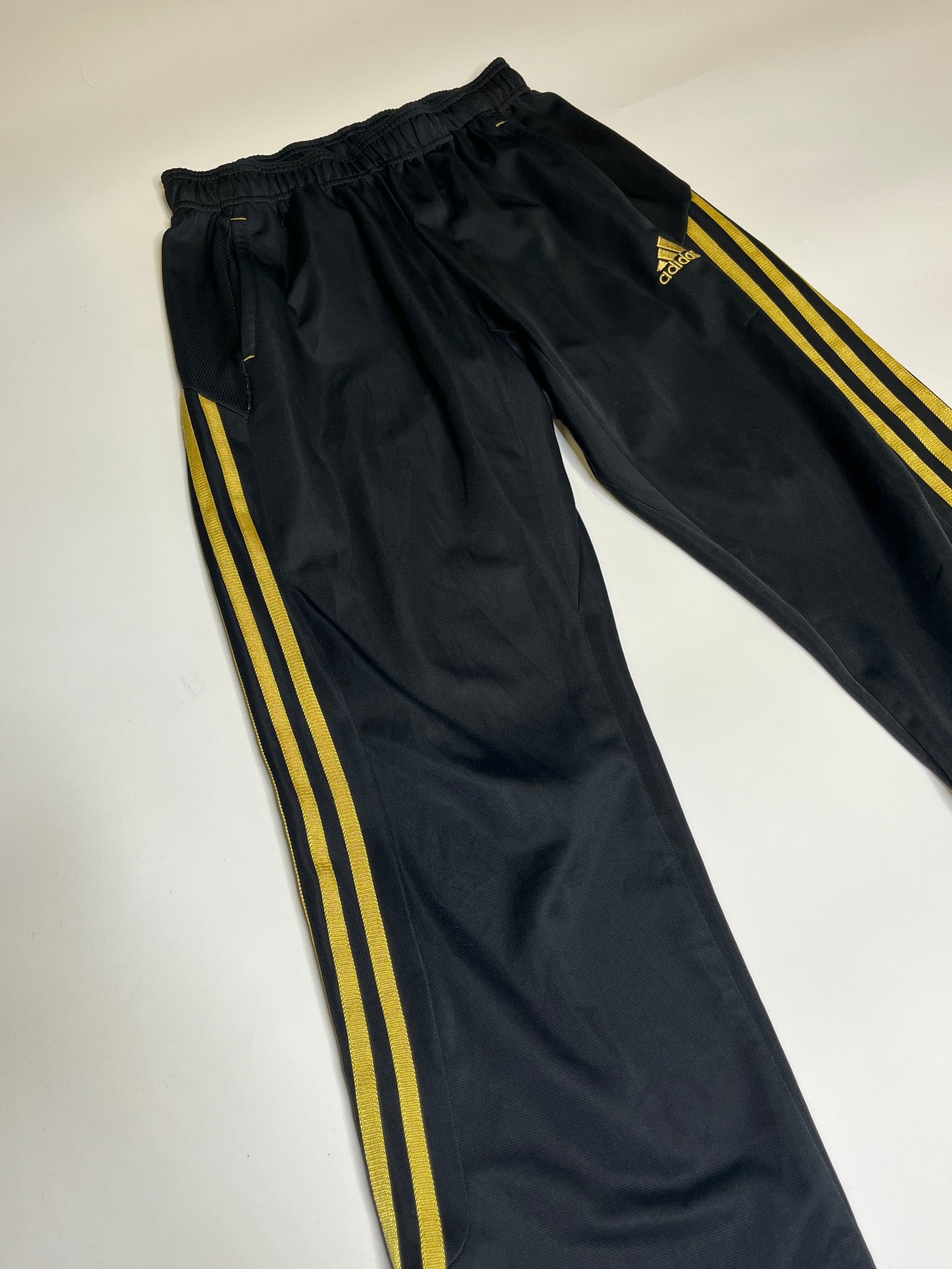 ADIDAS 2000s PANTS  (S)