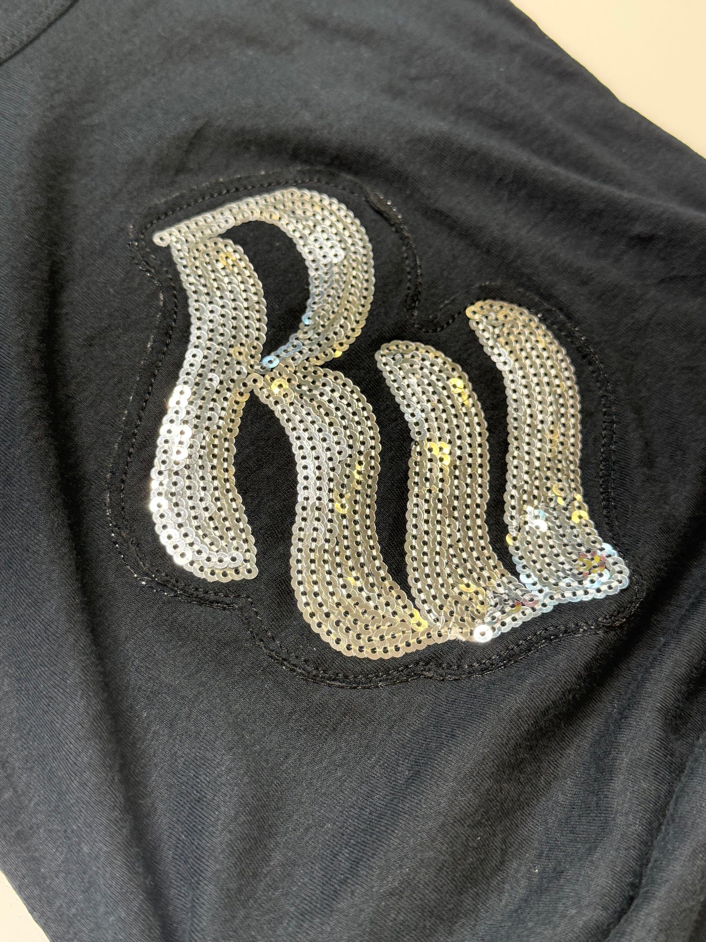 ROCAWEAR SEQUIN LOGO TANK TOP (M)